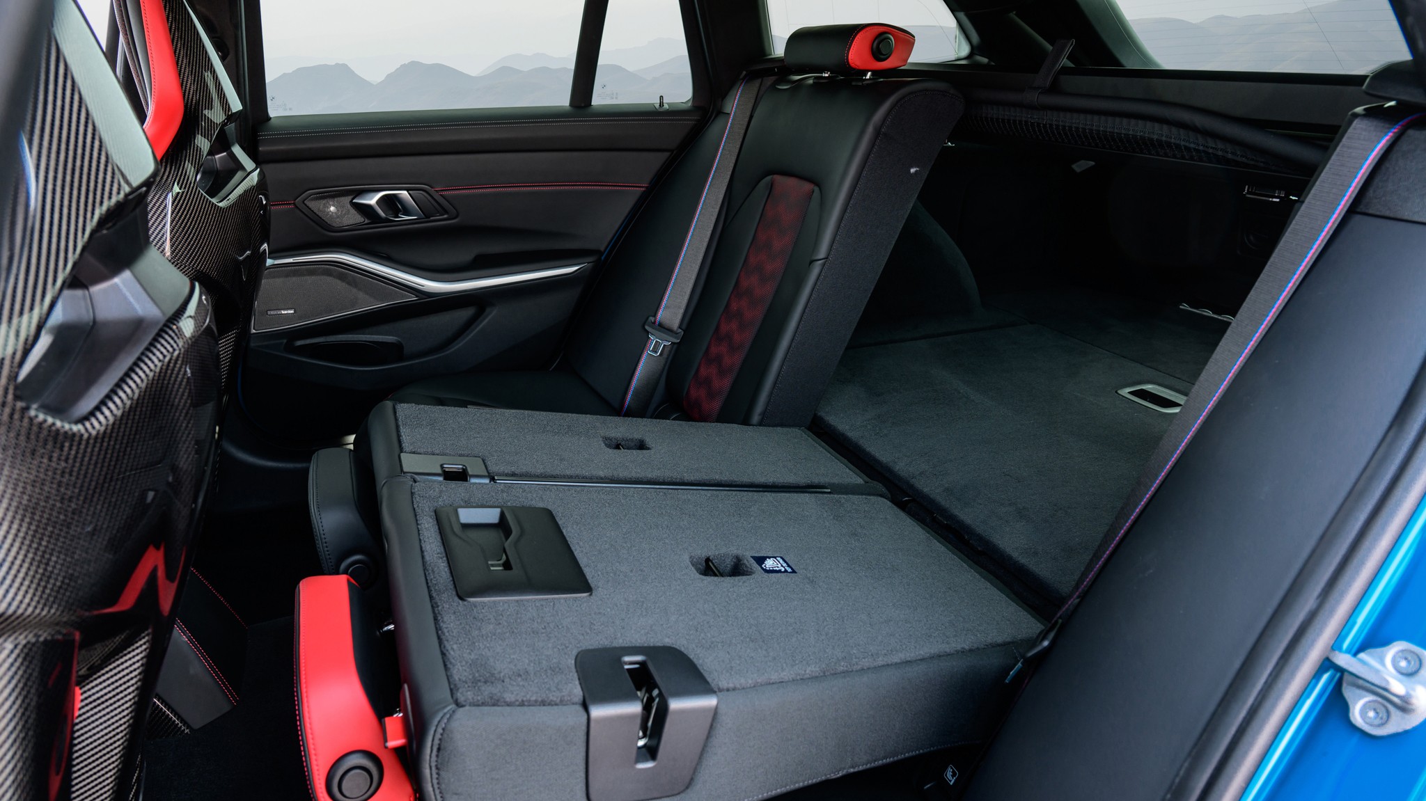 2026 BMW M3 CS Touring Wagon 6