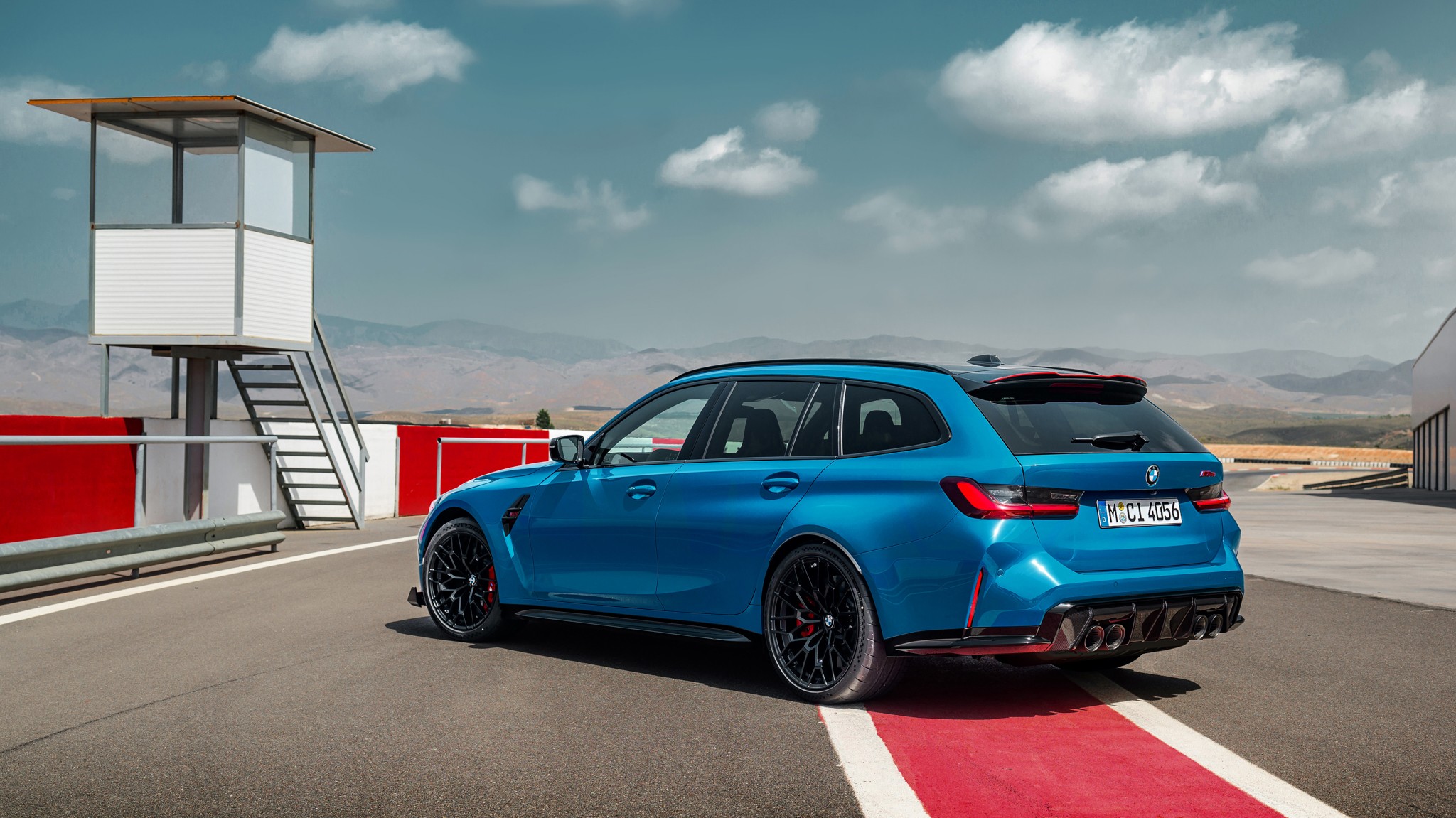 2026 BMW M3 CS Touring Wagon 24