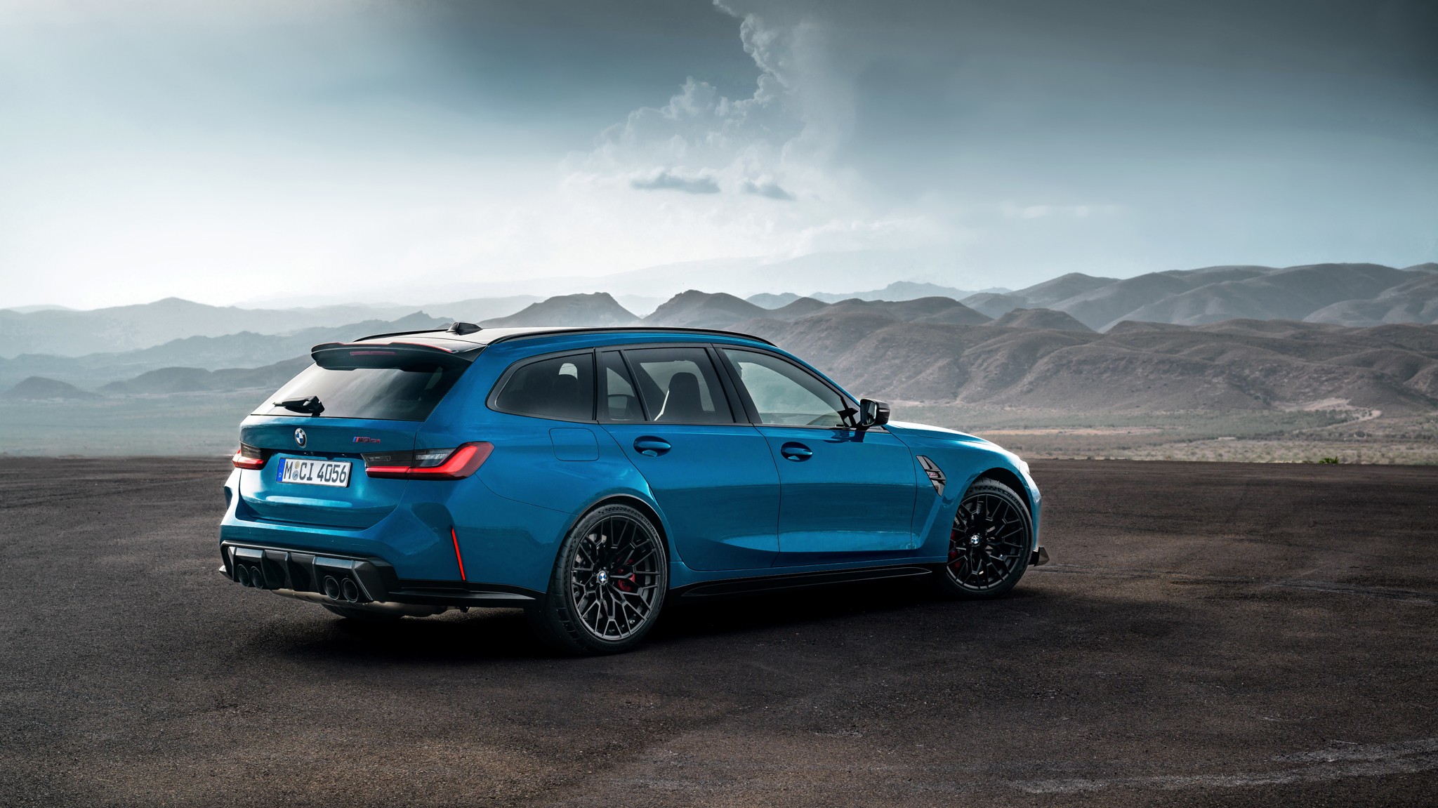 2026 BMW M3 CS Touring Wagon 41
