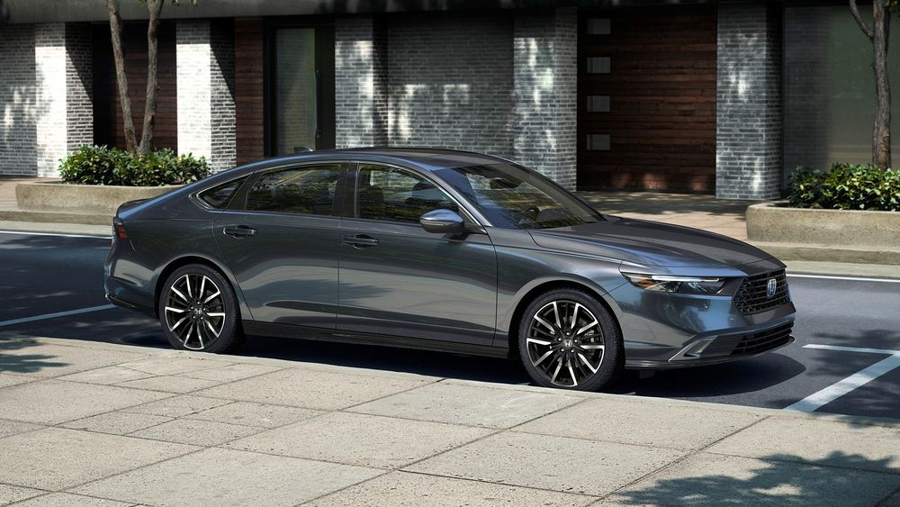 17 2025 Honda Accord front view