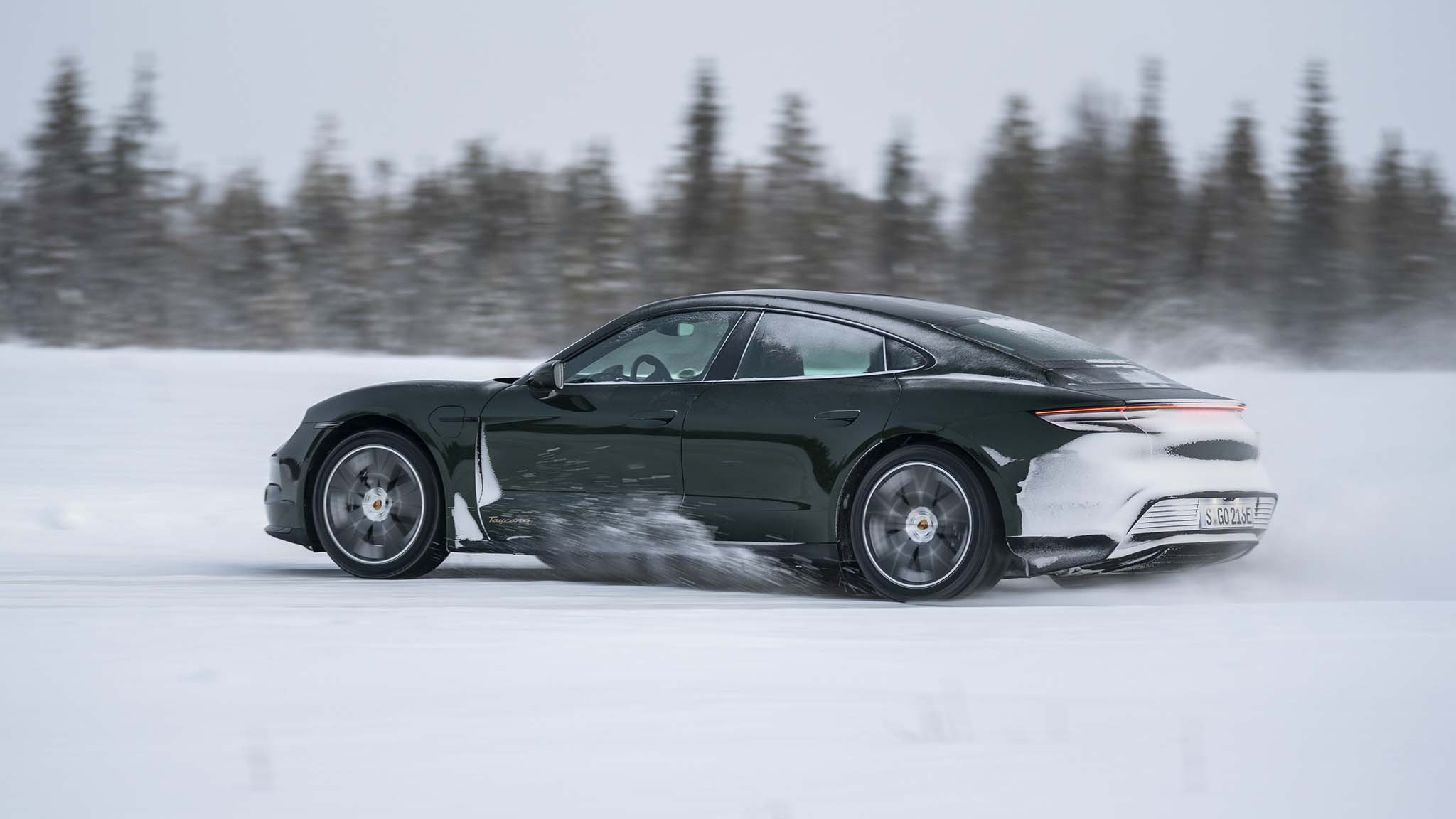 002 2025 porsche taycan 4 winter drive