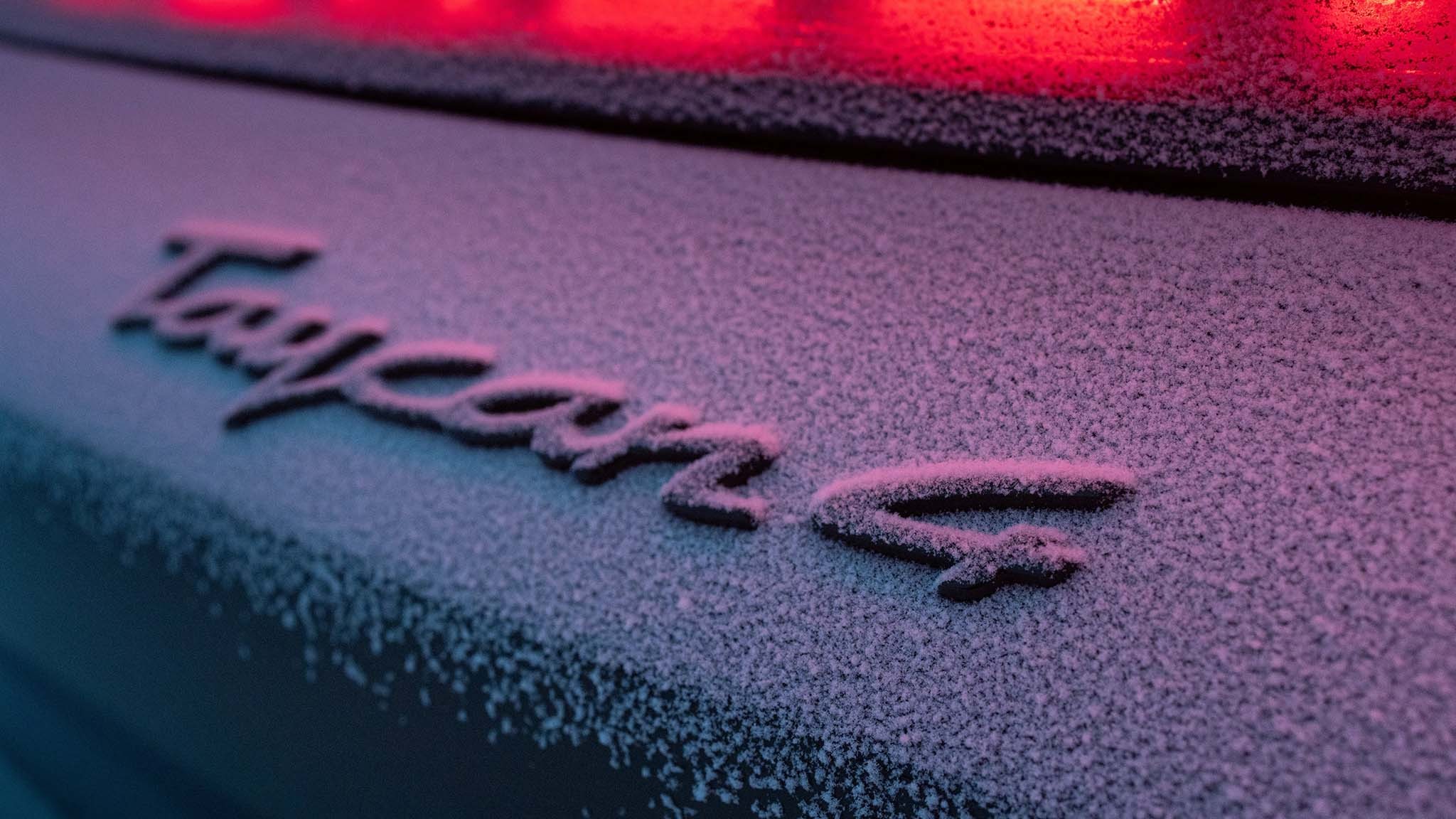 013 2025 porsche taycan 4 winter drive