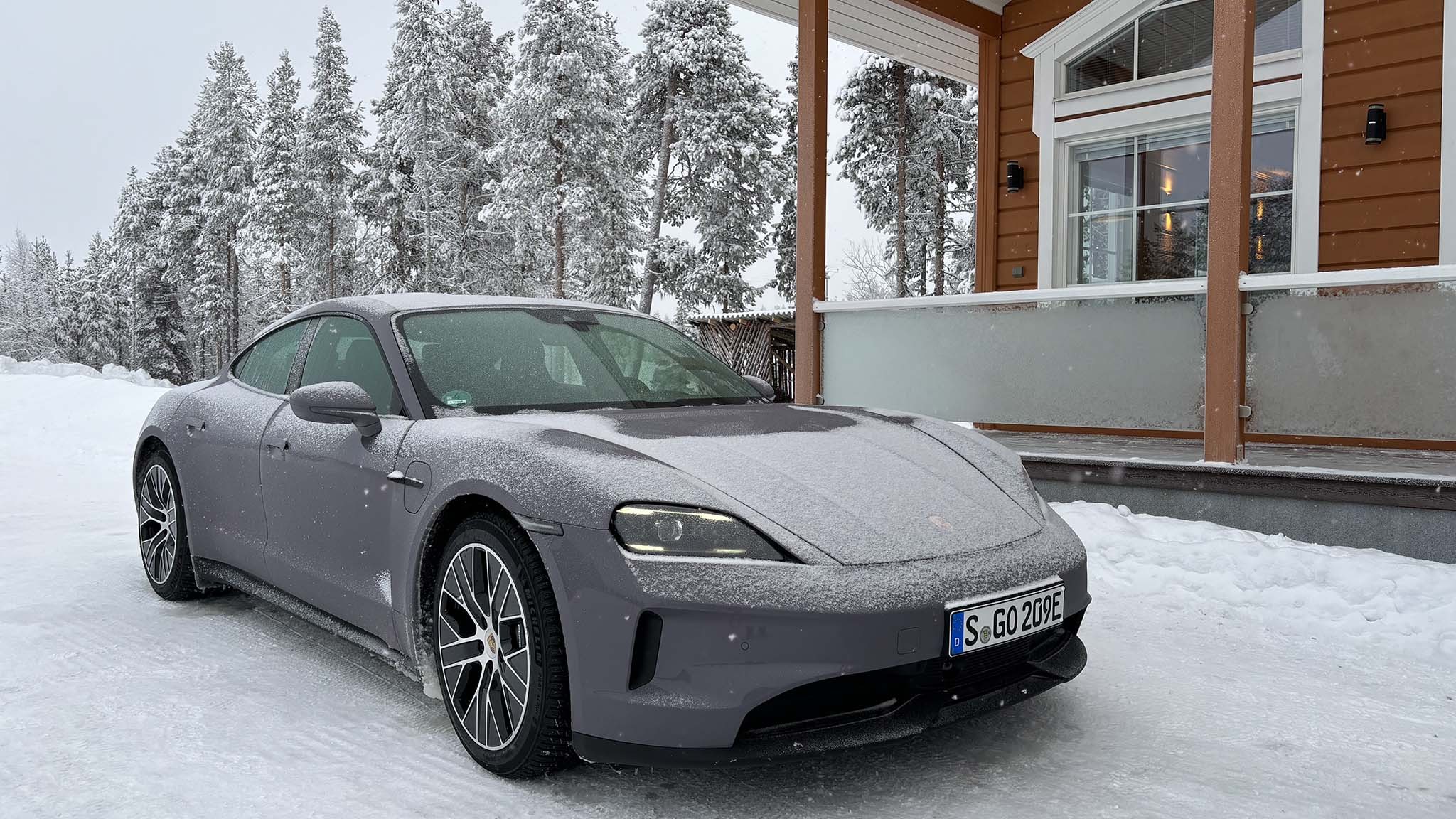 016 2025 porsche taycan 4 winter drive