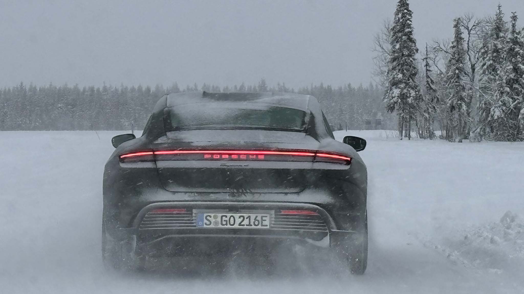 021 2025 porsche taycan 4 winter drive