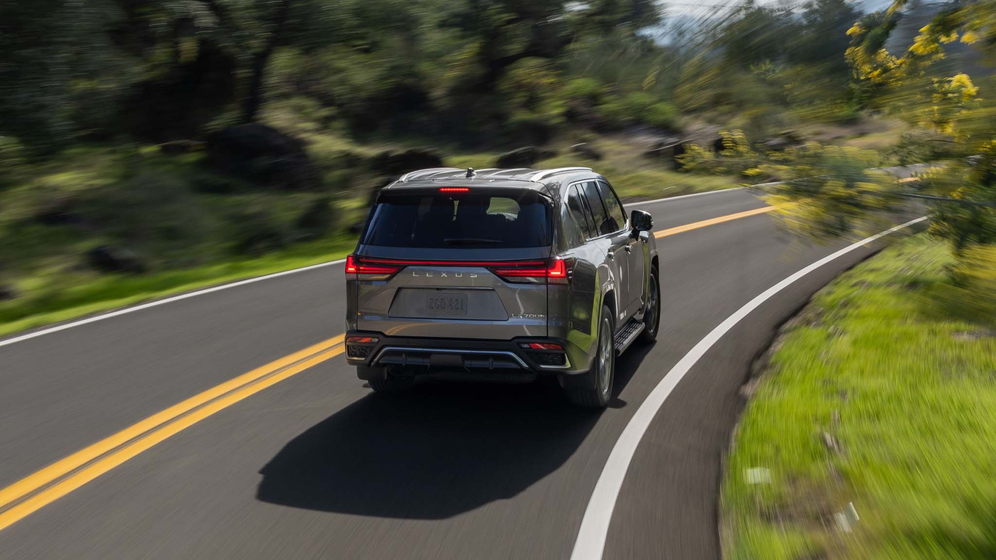 2025 Lexus LX700h F Sport Handling 6