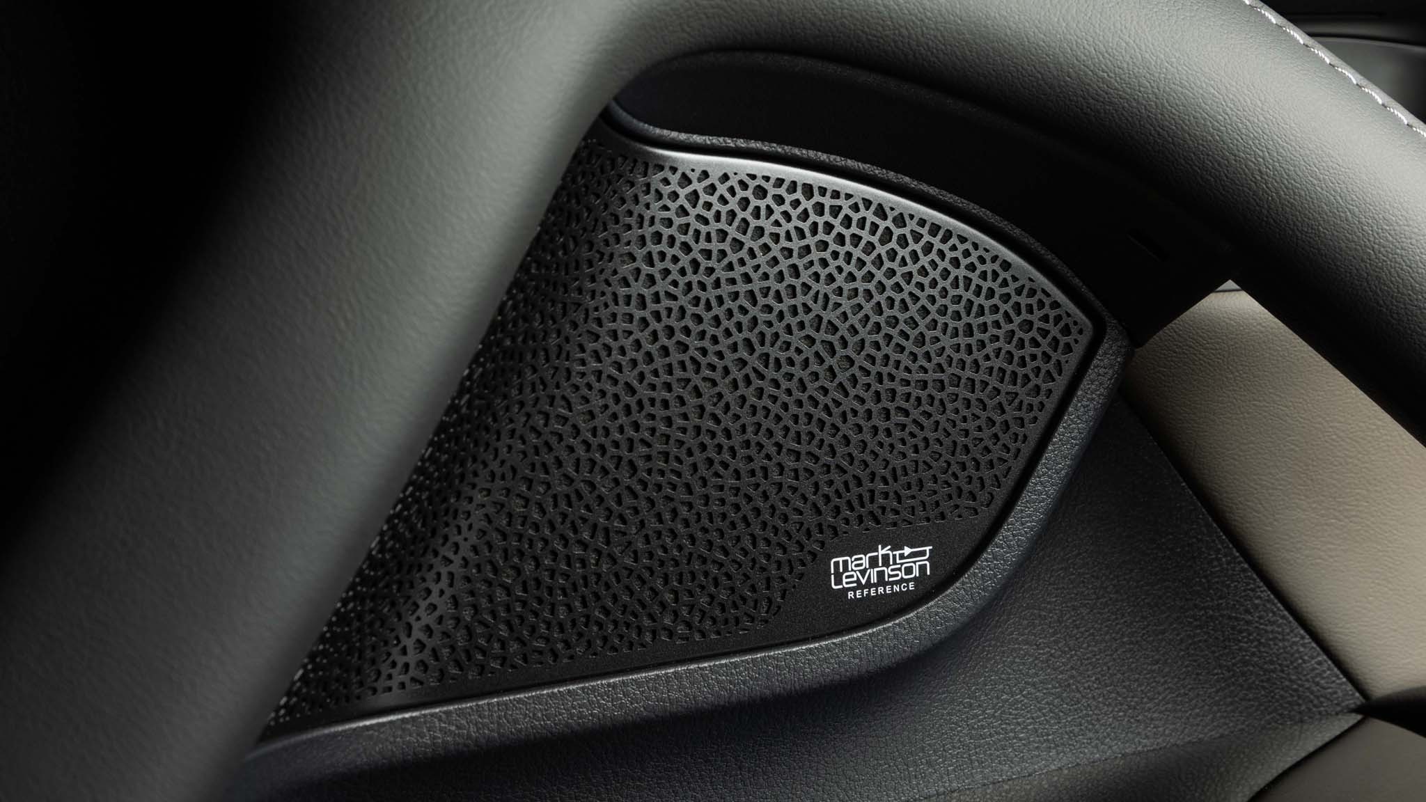 2025 Lexus LX700h Overtrail 1