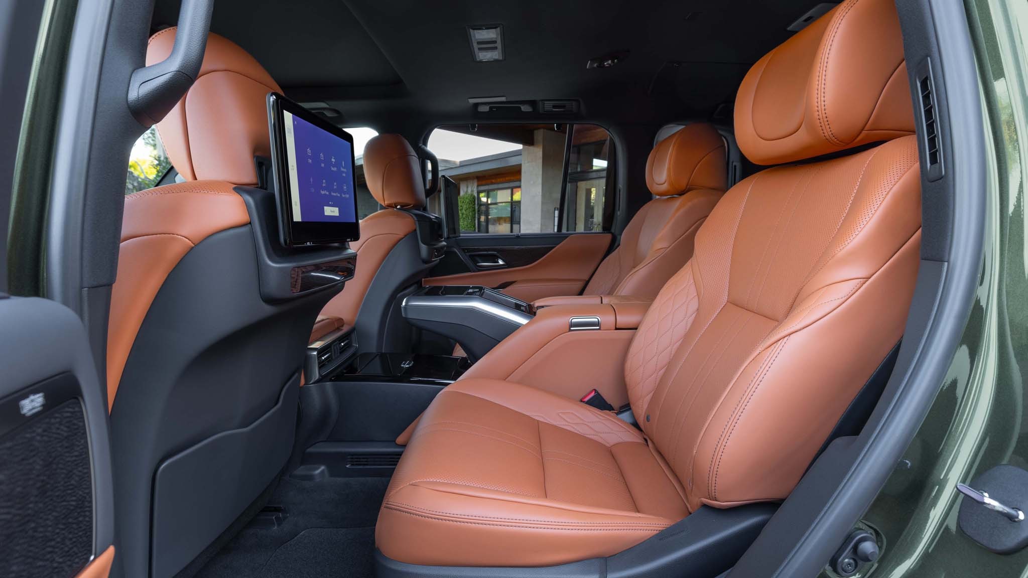 2025 Lexus LX700h Ultra Luxury 2