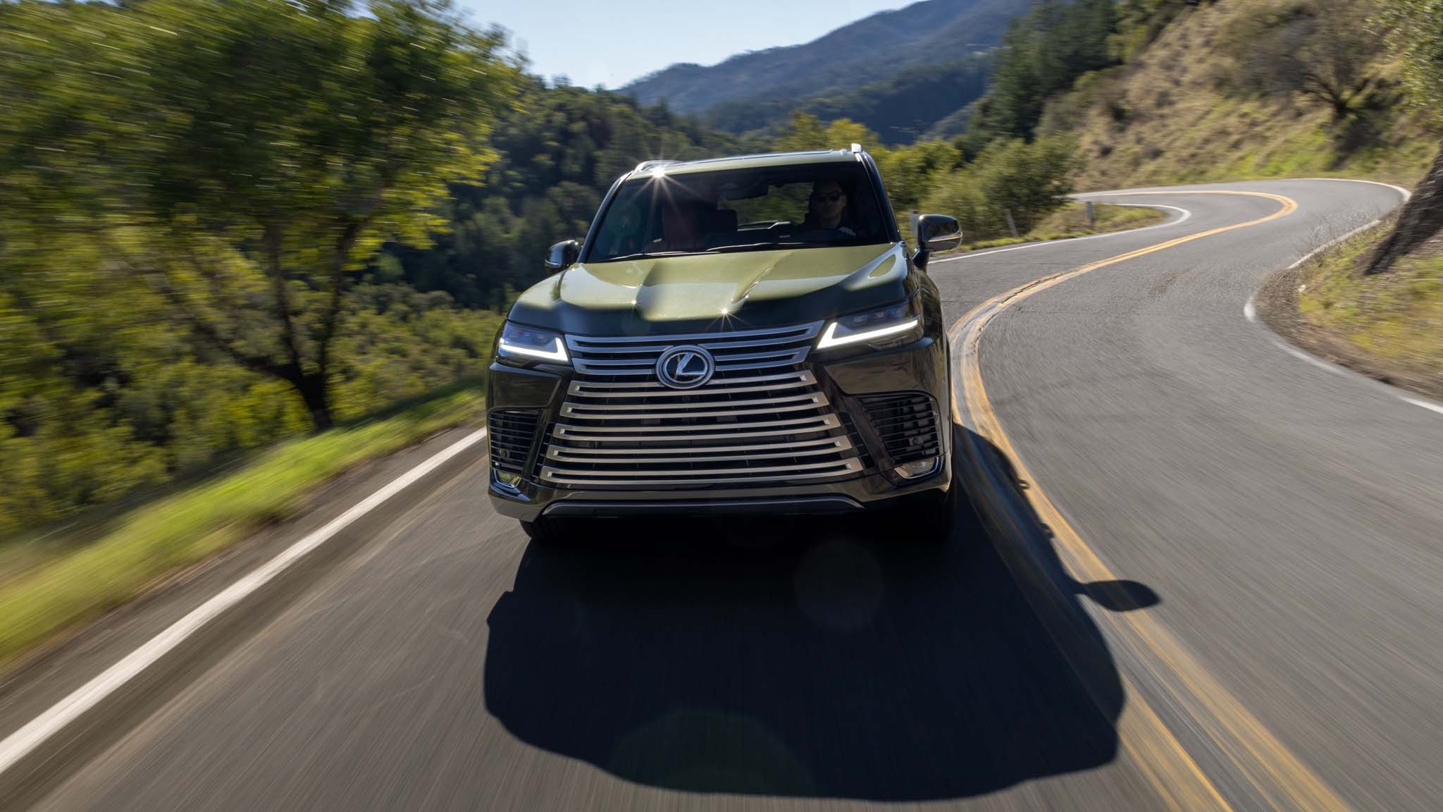 2025 Lexus LX700h Ultra Luxury 3