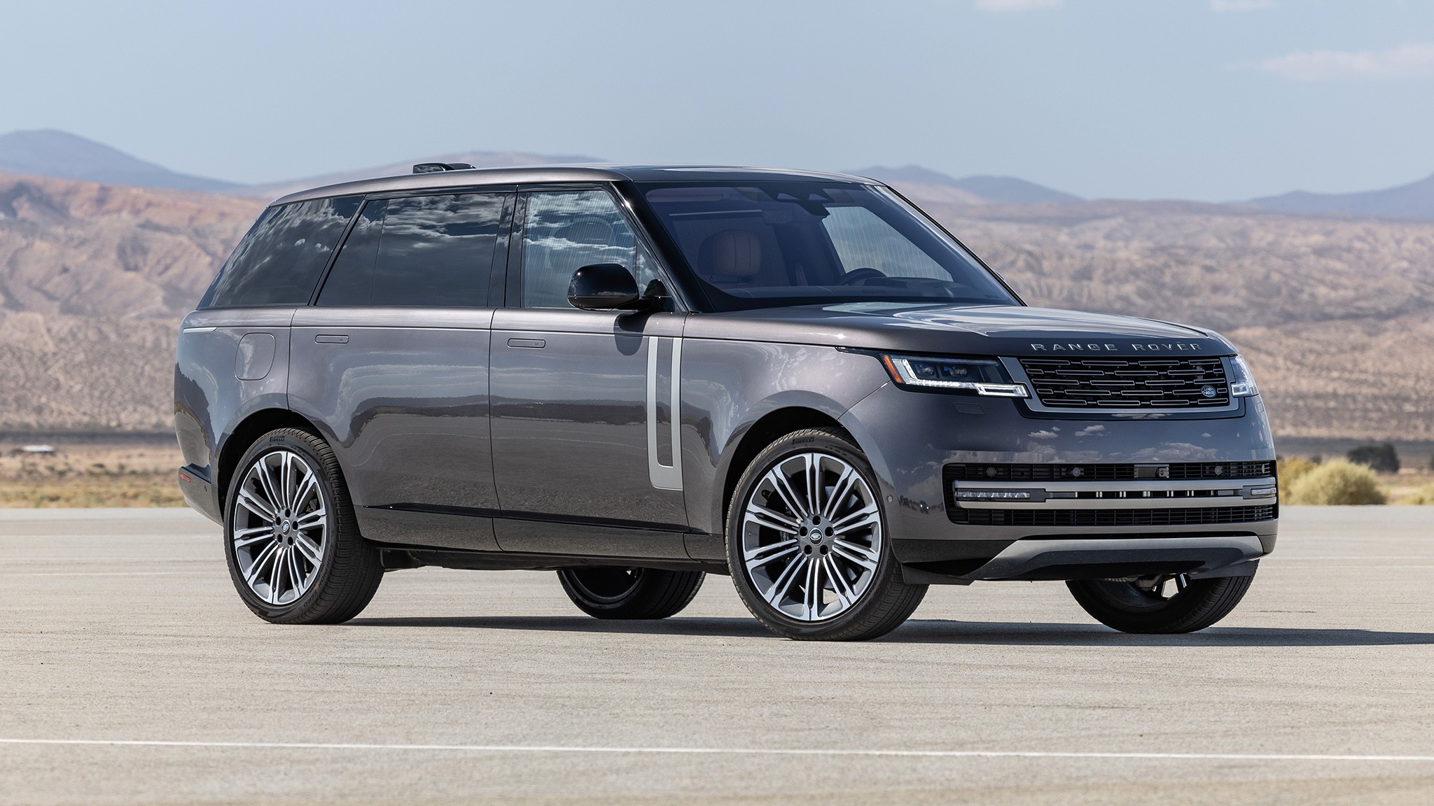 1 2025 Land Rover Range Rover front view