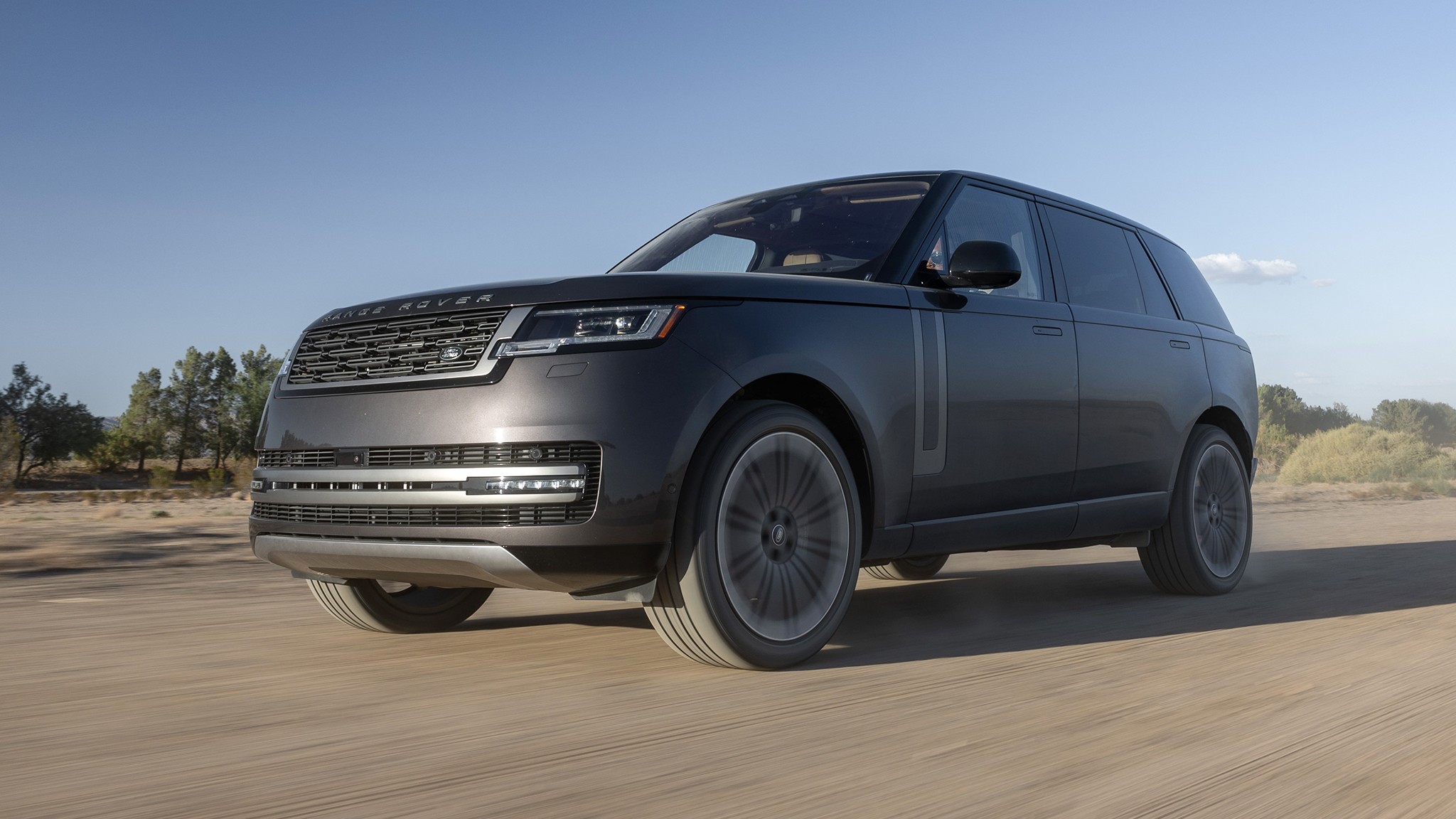 16 2025 Land Rover Range Rover front view