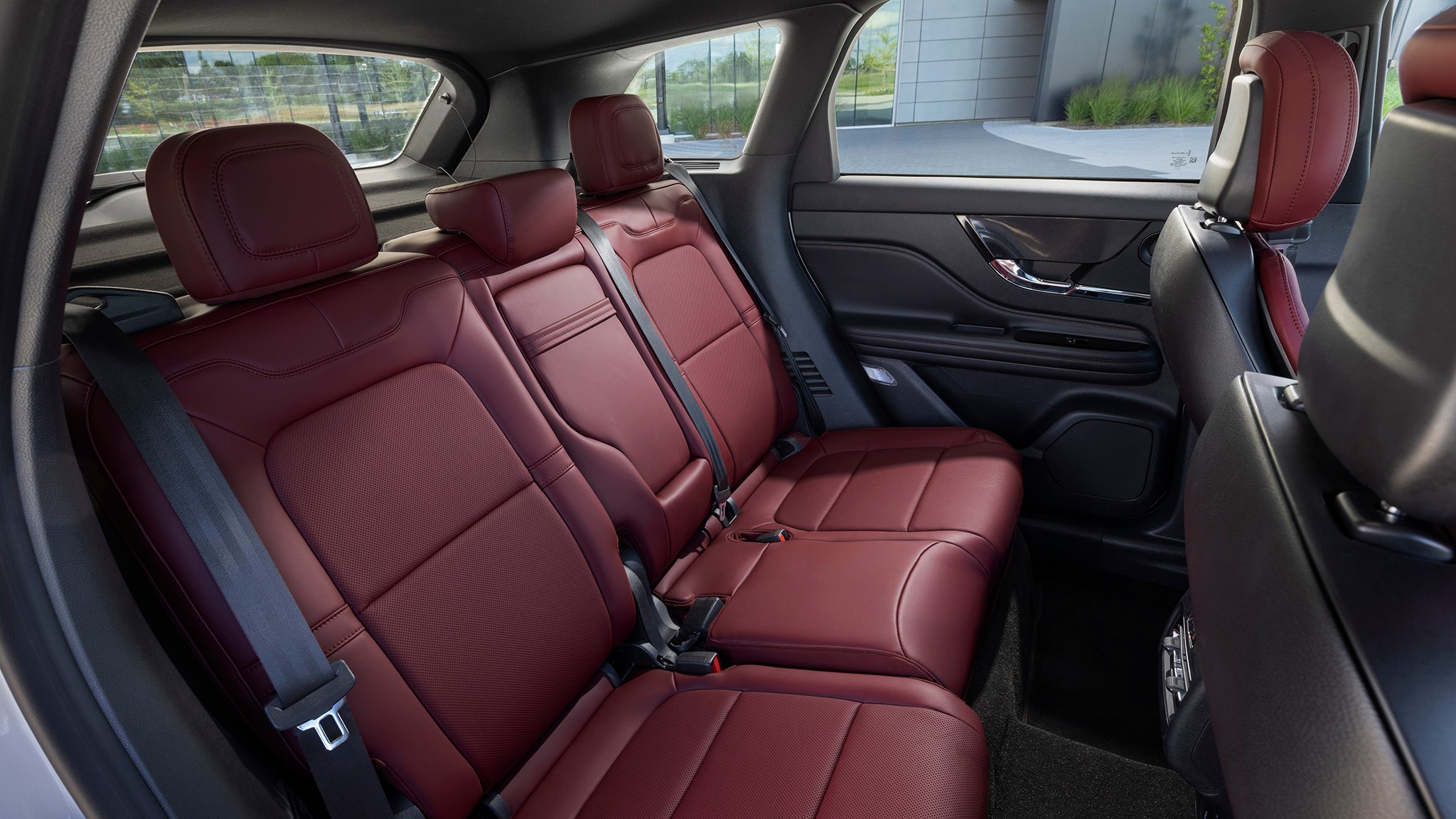 9 2025 Lincoln Corsair interior