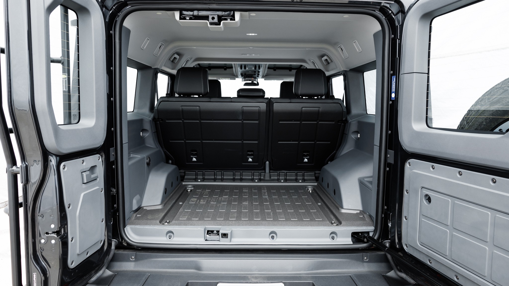 19 2025 Ineos Grenadier front view