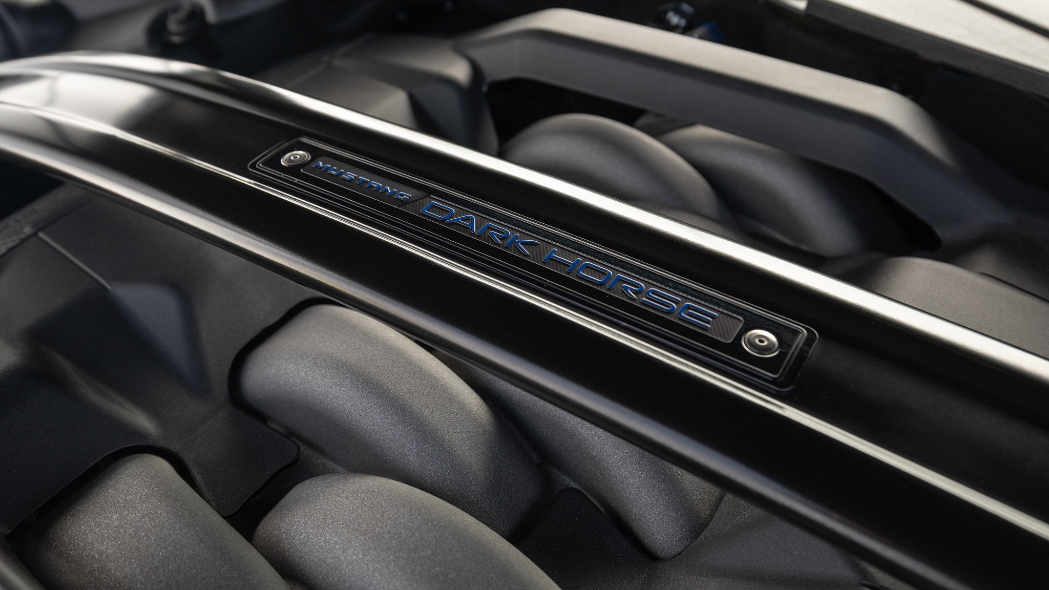 037 2025 Ford Mustang Dark Horse