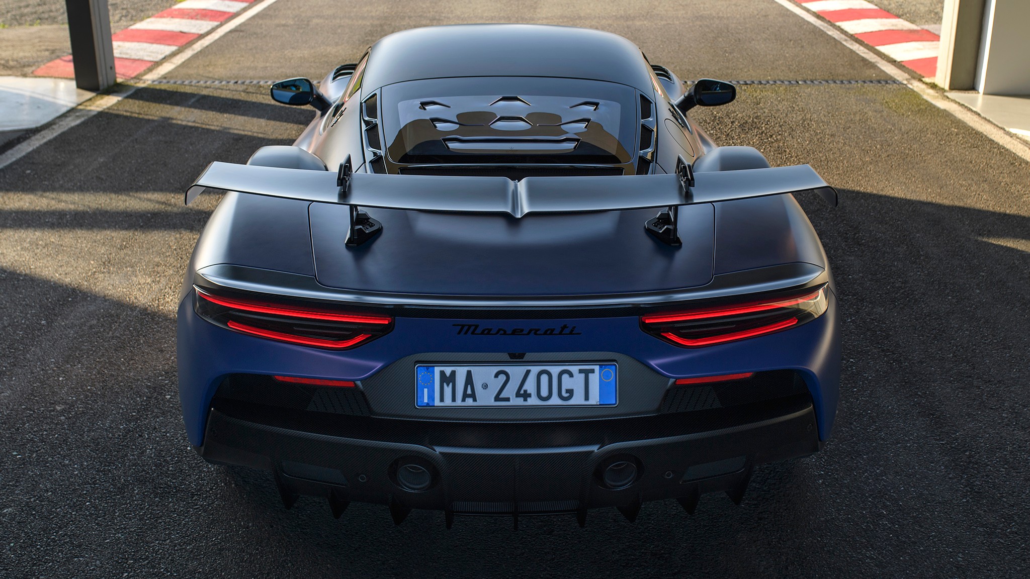 2 2026 maserati gt2 stradale rear view