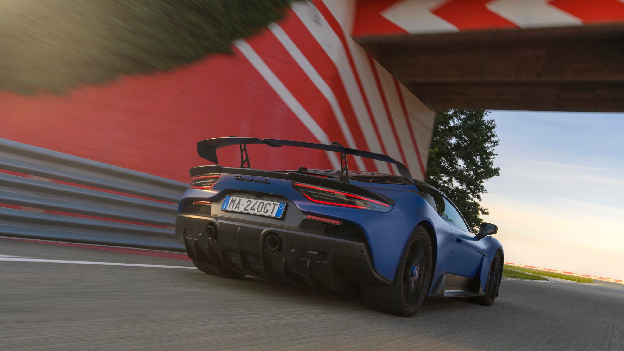 5 2026 maserati gt2 stradale rear view