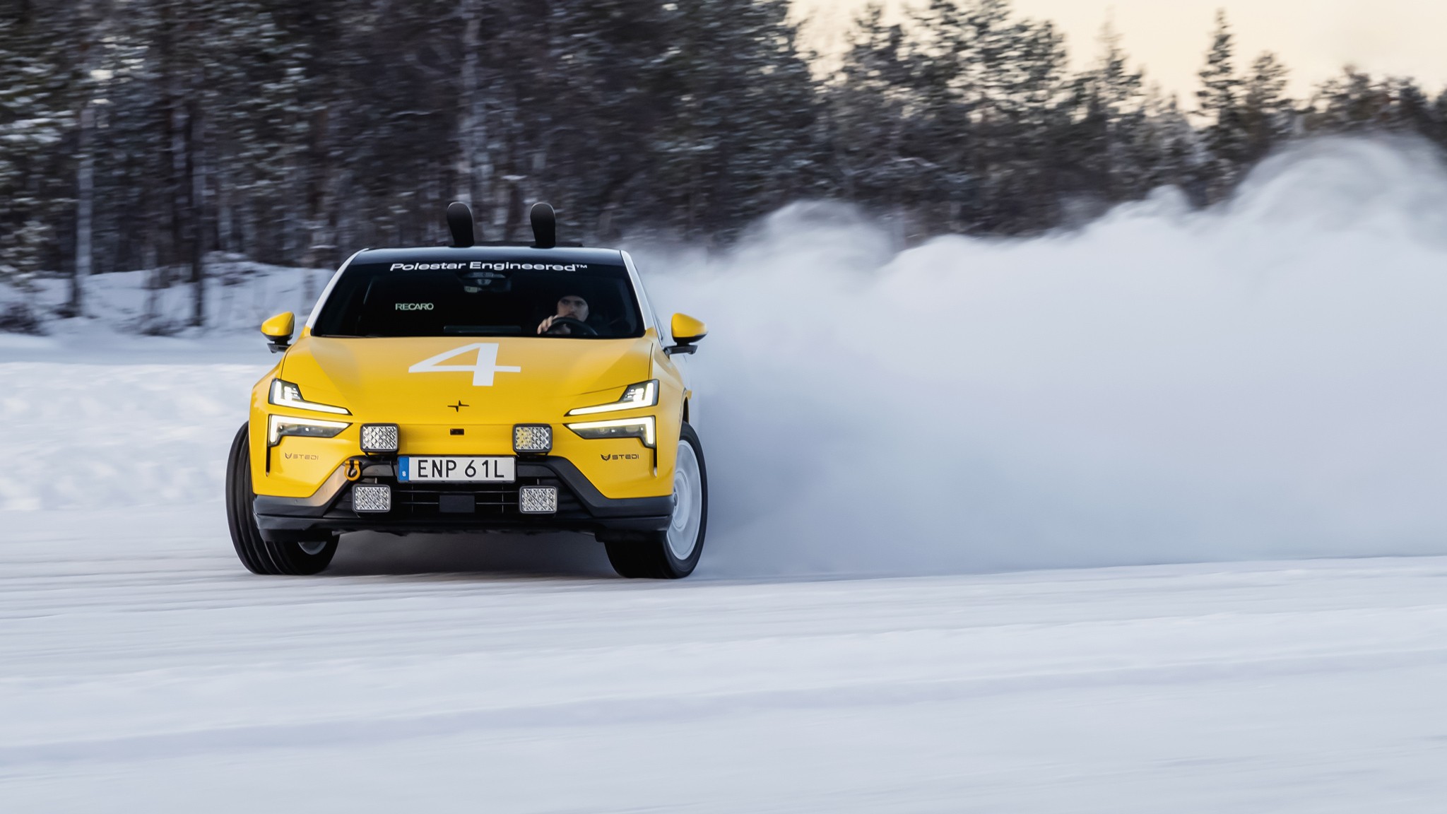 polestar 4 arctic circle edition front drift