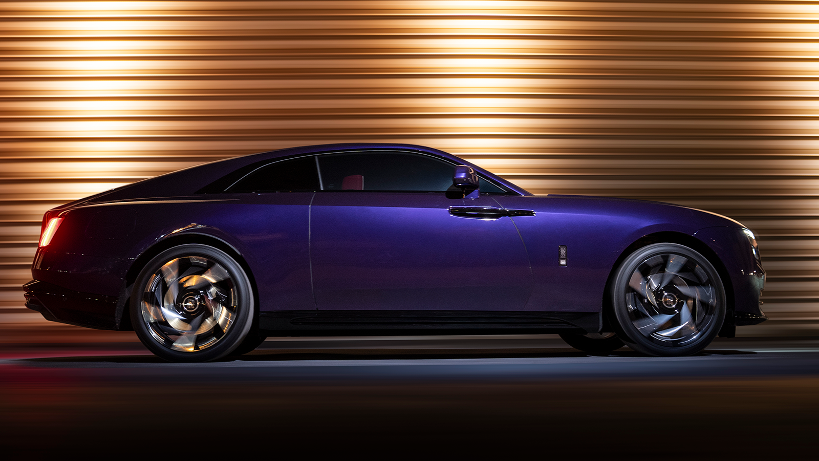 Rolls Royce Black Badge Spectre EV 8