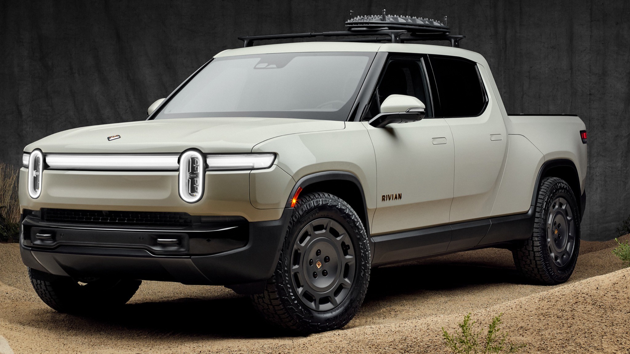 2025 Rivian R1 California Dune Edition 20