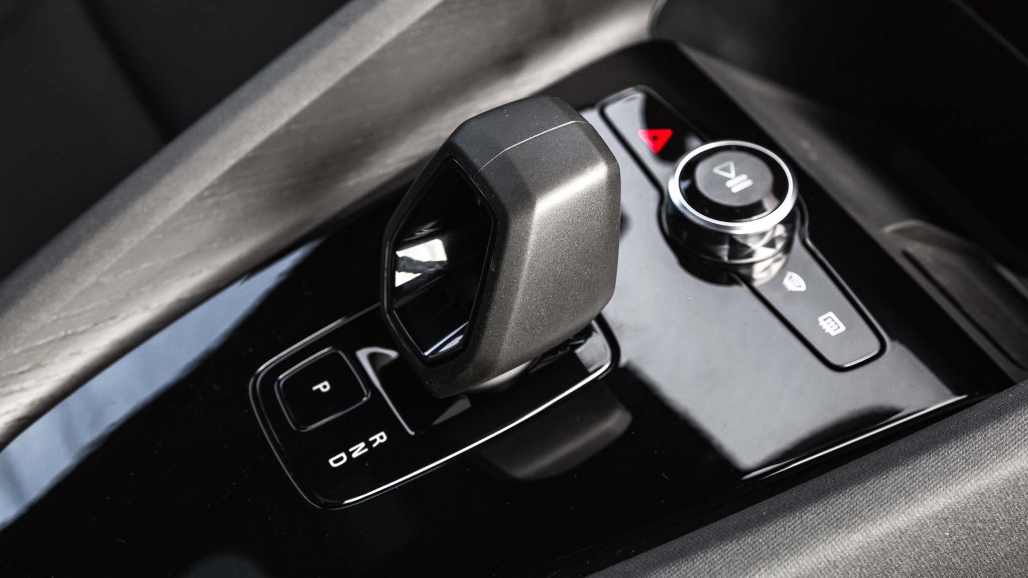 15 2025 Polestar 2 interior