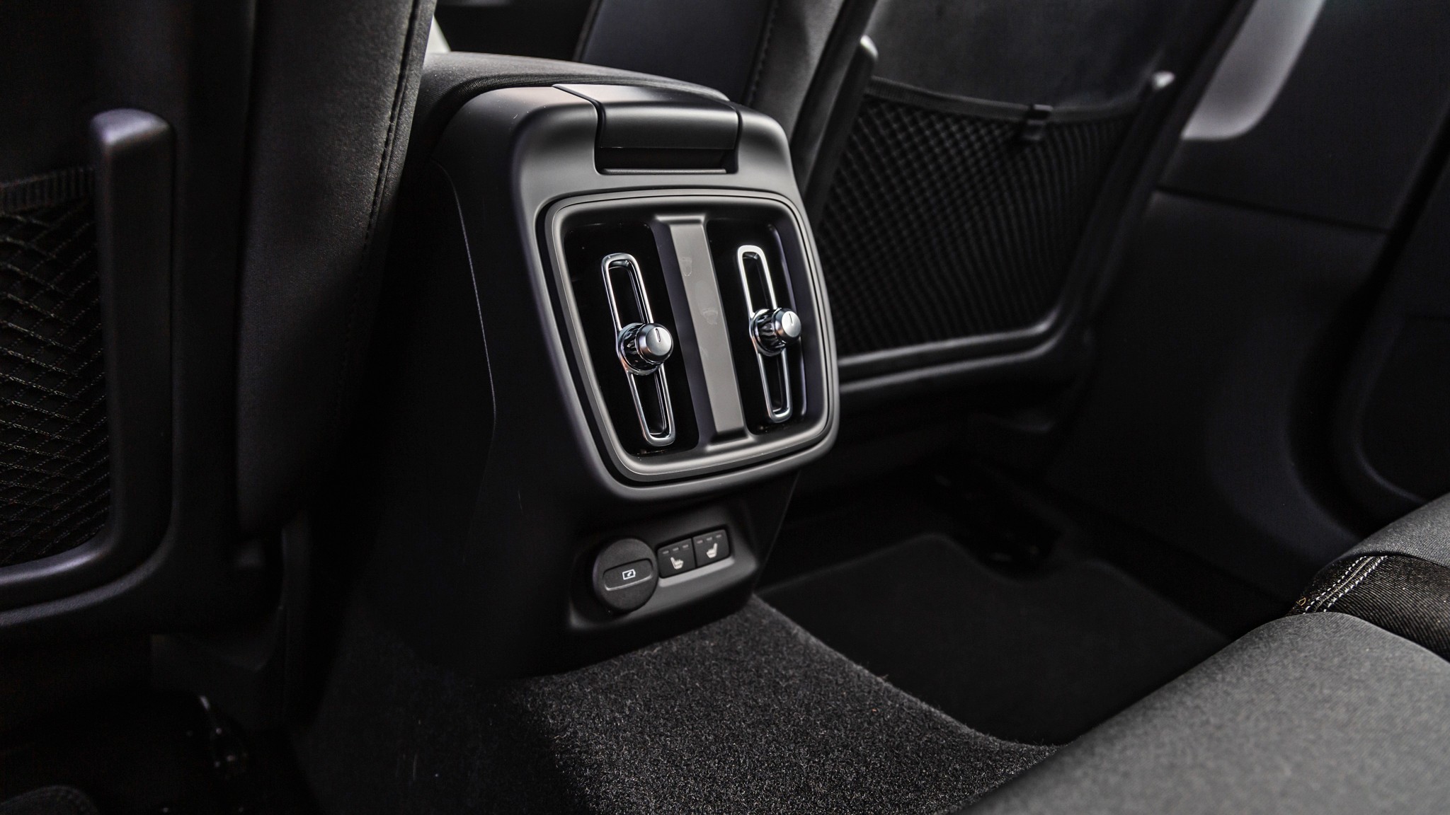 17 2025 Polestar 2 interior