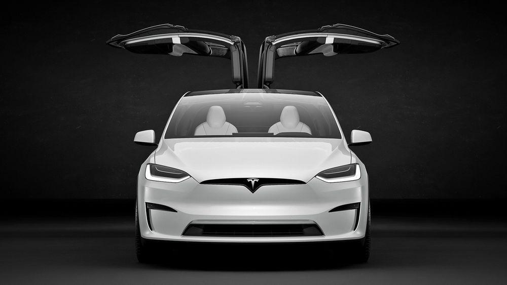 1 2025 Tesla Model X front view