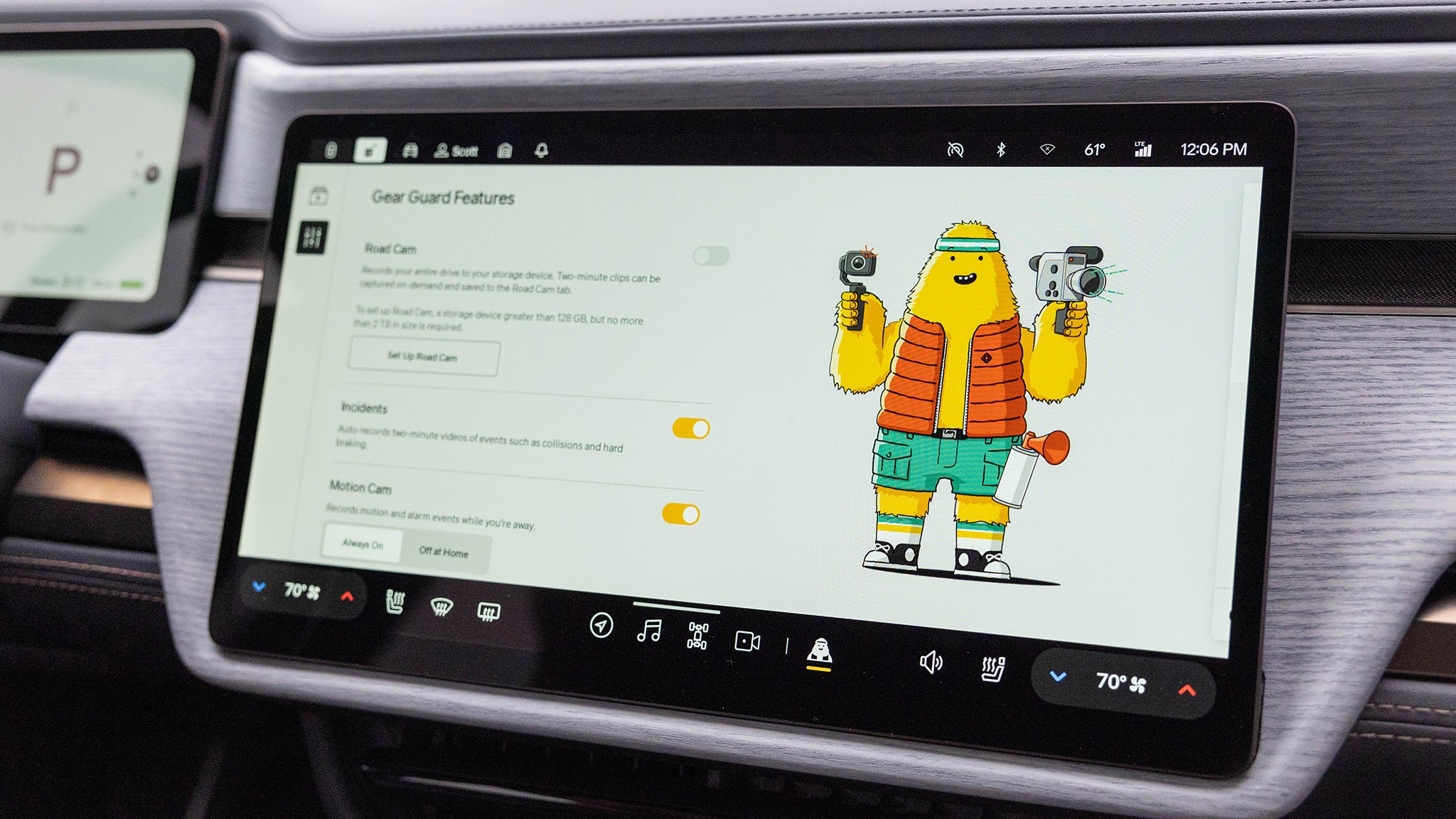 2025 Rivian R1T GearGuard 4