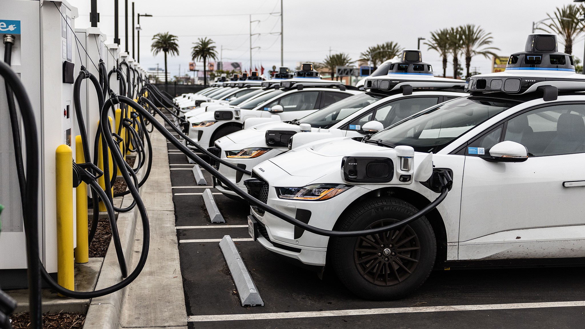 1 Waymo One Robotaxi