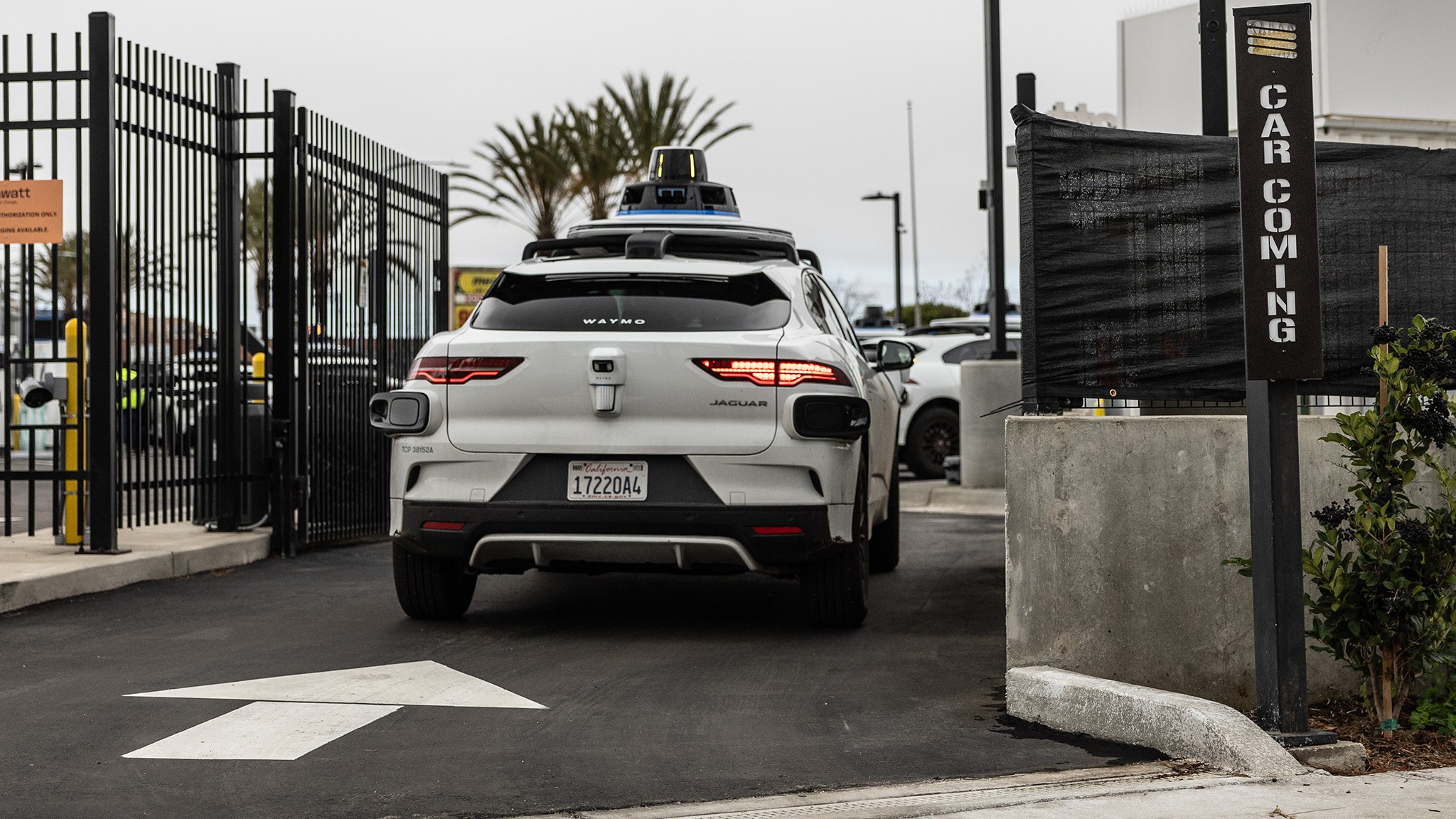 8 Waymo One Robotaxi
