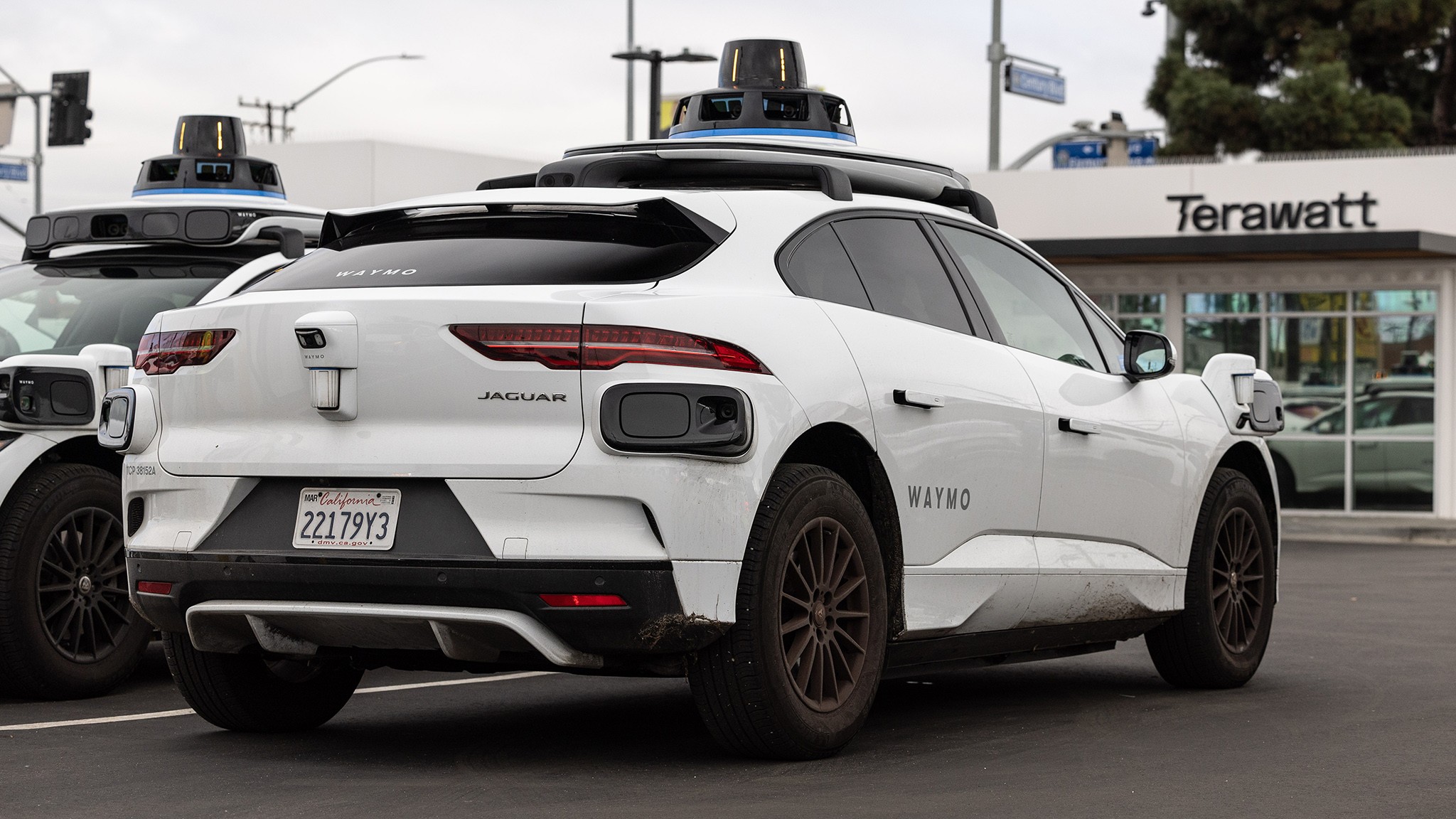 15 Waymo One Robotaxi