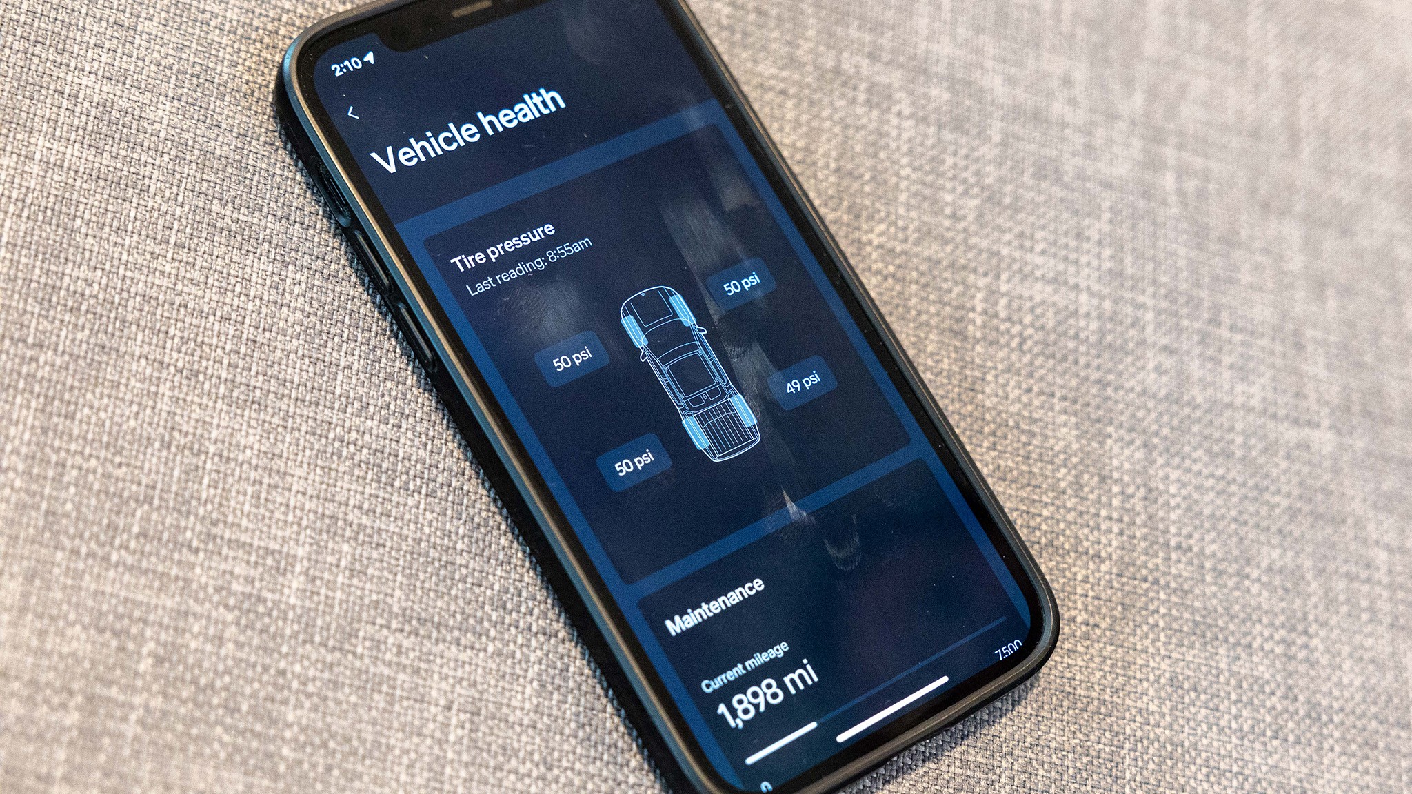 2025 Rivian R1T App 18