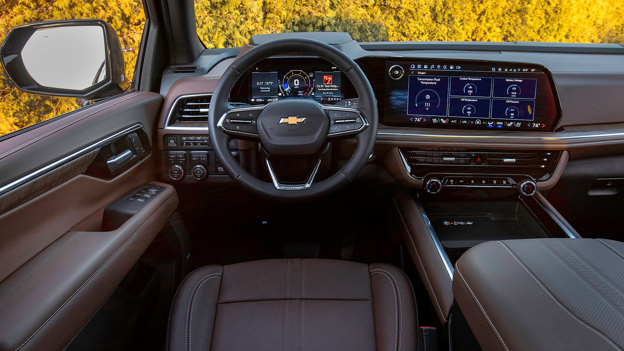 027 2025 Chevrolet Tahoe High Country interior