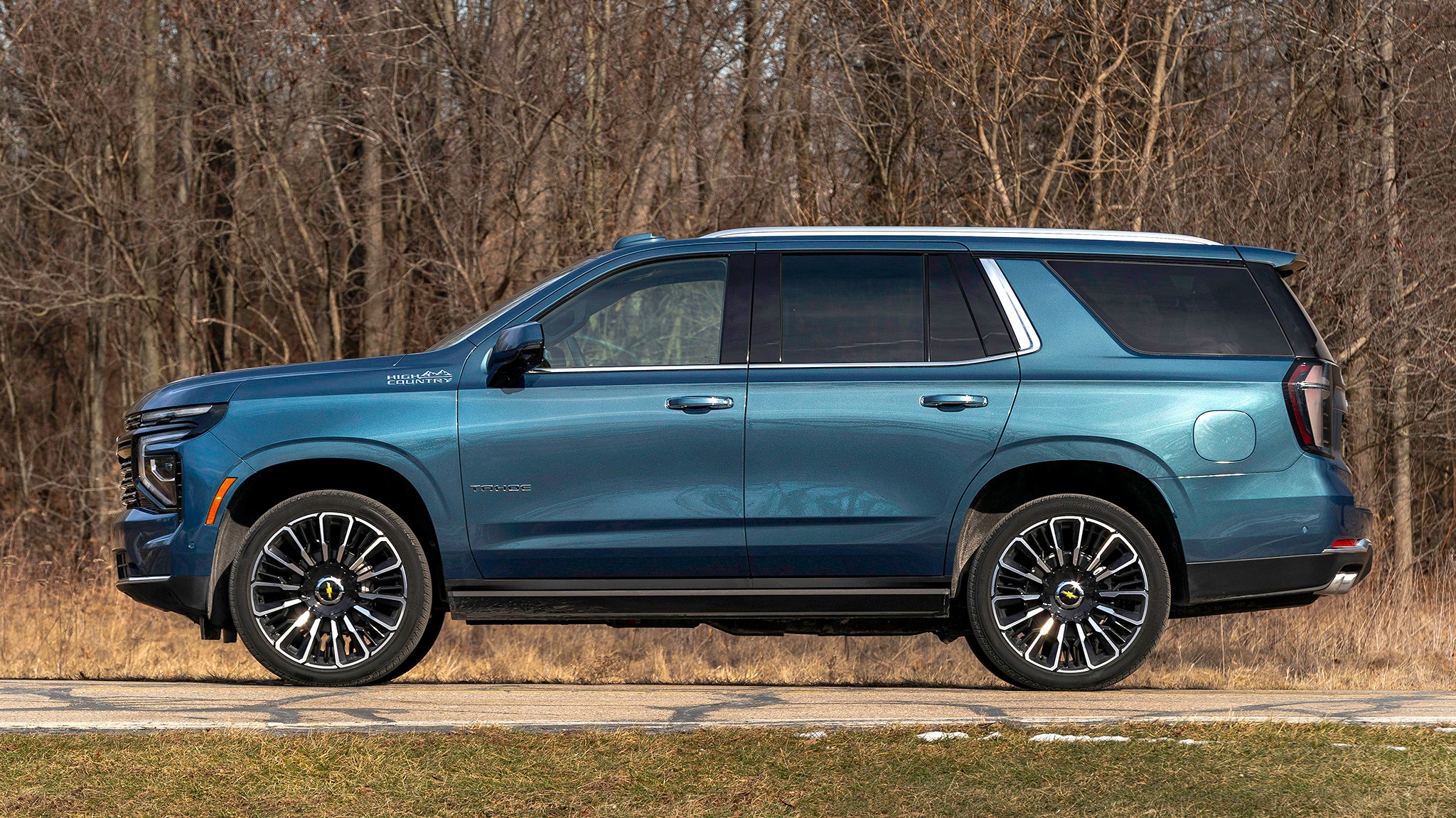 015 2025 Chevrolet Tahoe High Country side view