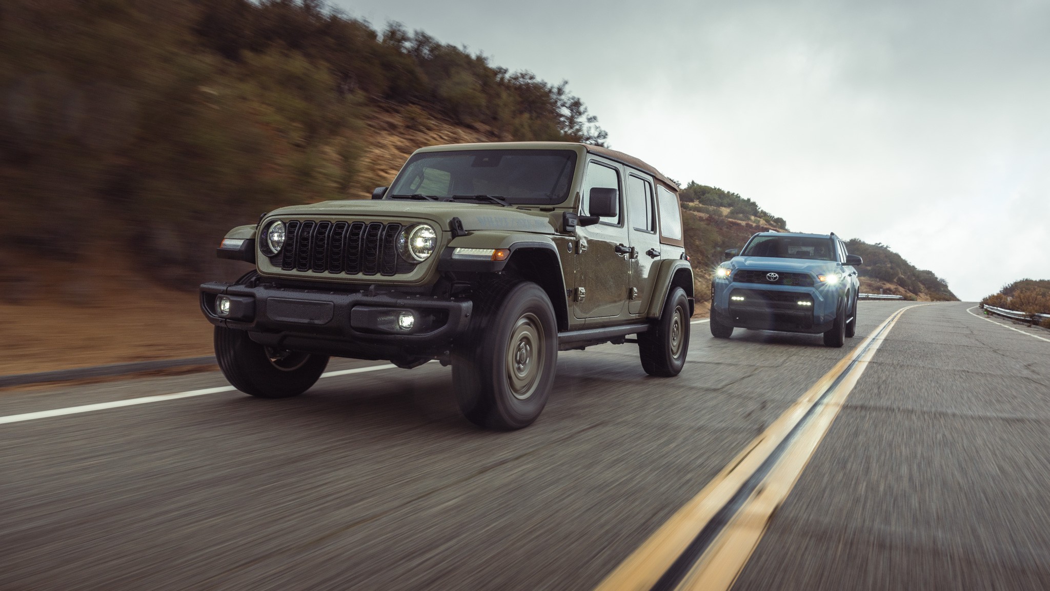 008 2025 Toyota 4Runner TRD OffRoad vs Jeep Wrangler Willys 4XE