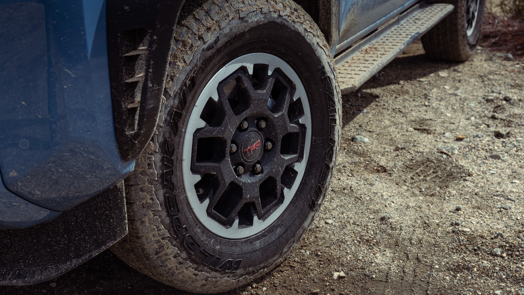 031 2025 Toyota 4Runner TRD OffRoad vs Jeep Wrangler Willys 4XE