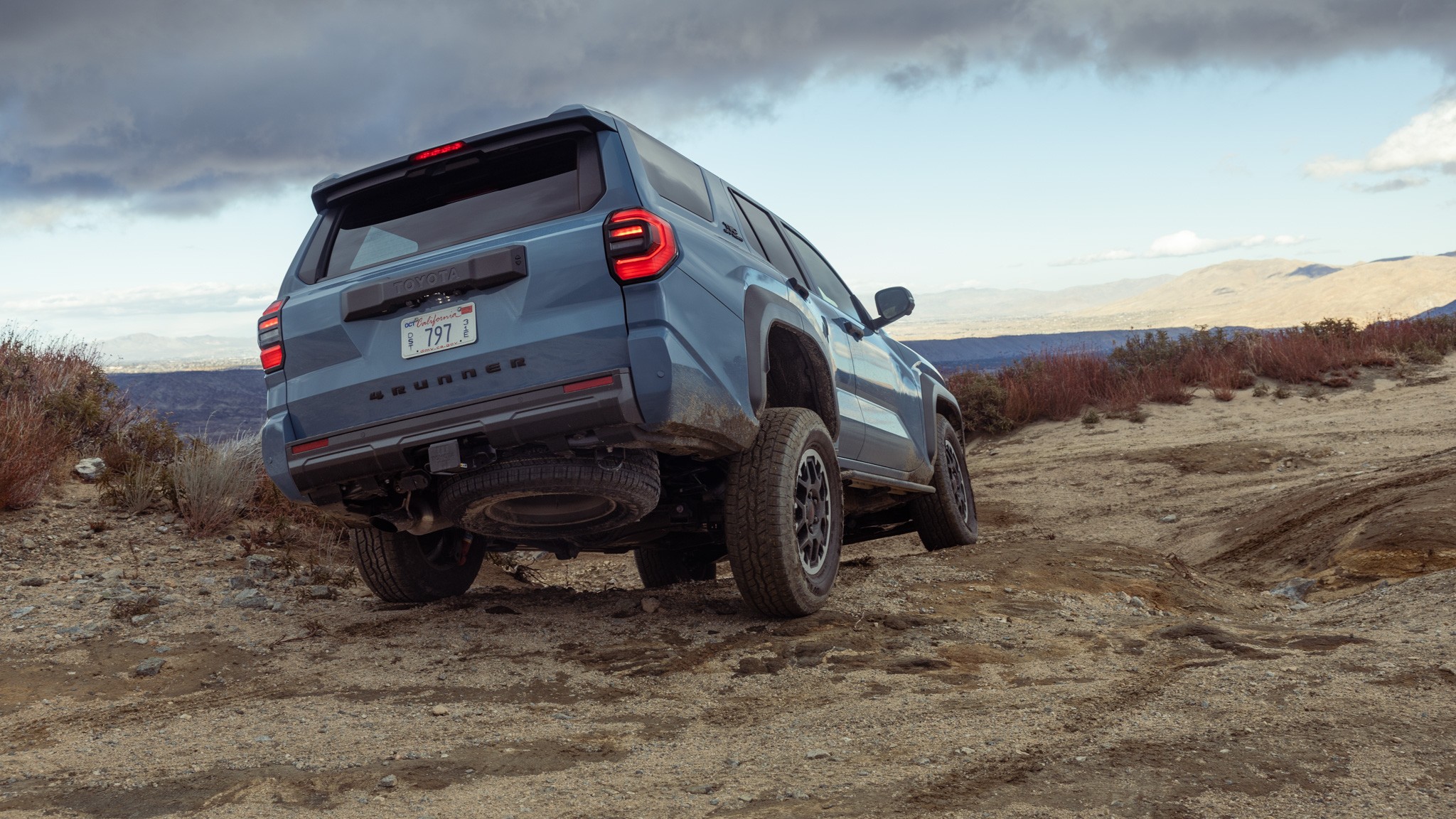 035 2025 Toyota 4Runner TRD OffRoad vs Jeep Wrangler Willys 4XE