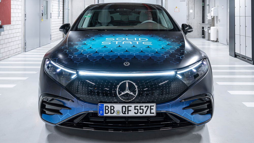 Mercedes Benz EQS semi solid state battery test 8