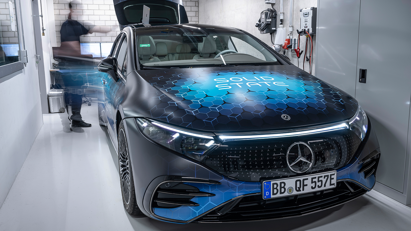 Mercedes Benz EQS semi solid state battery test 6