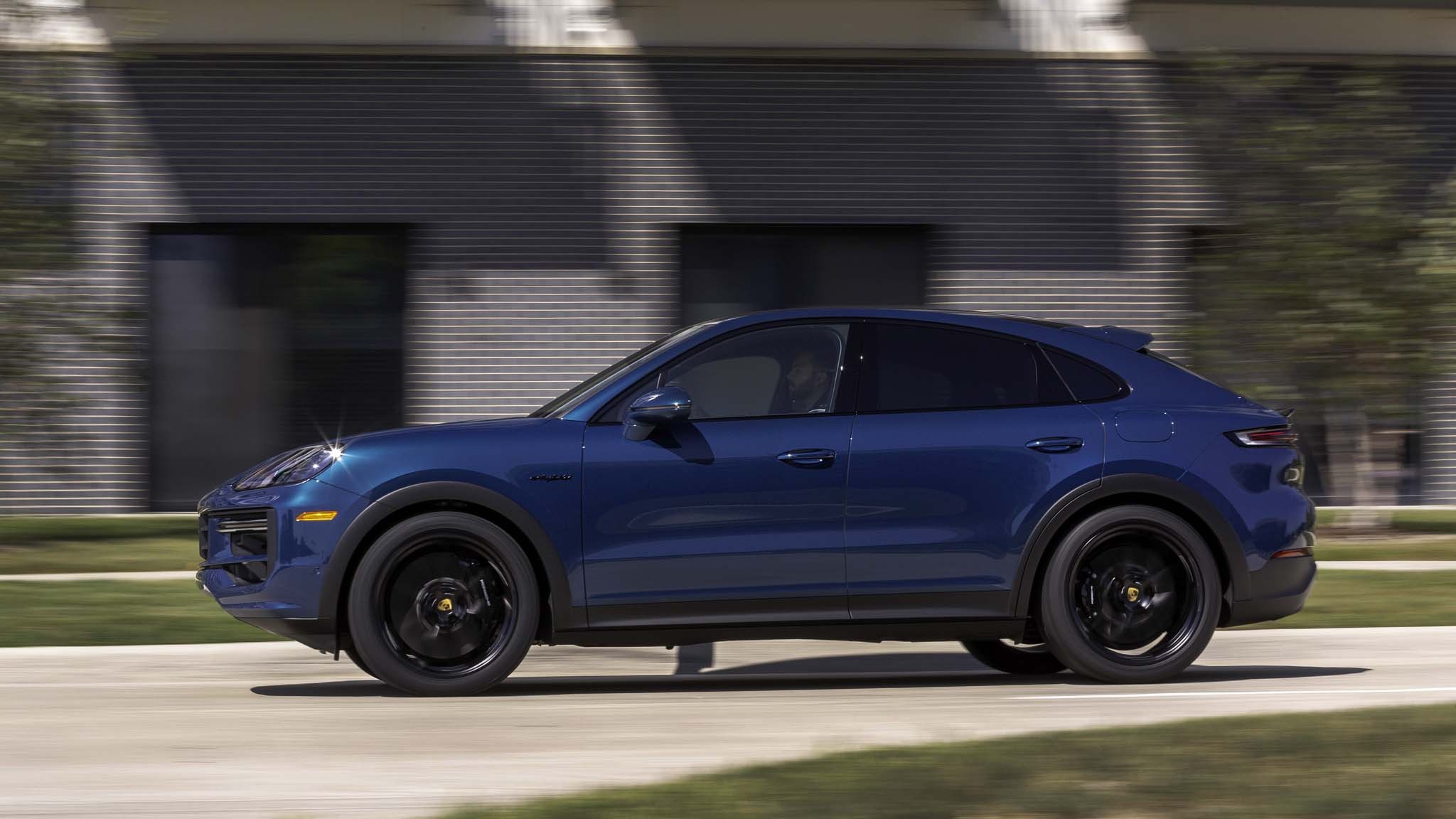 006 2024 Porsche Cayenne Turbo E Hybrid Coupe