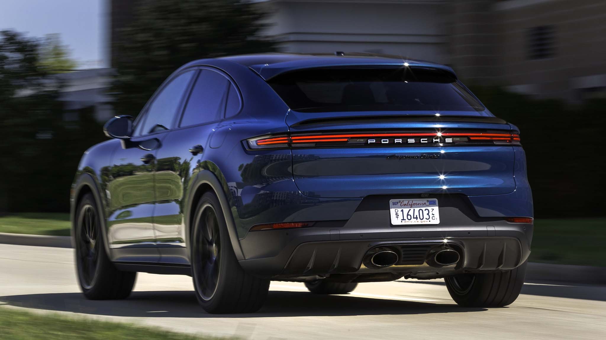 010 2024 Porsche Cayenne Turbo E Hybrid Coupe