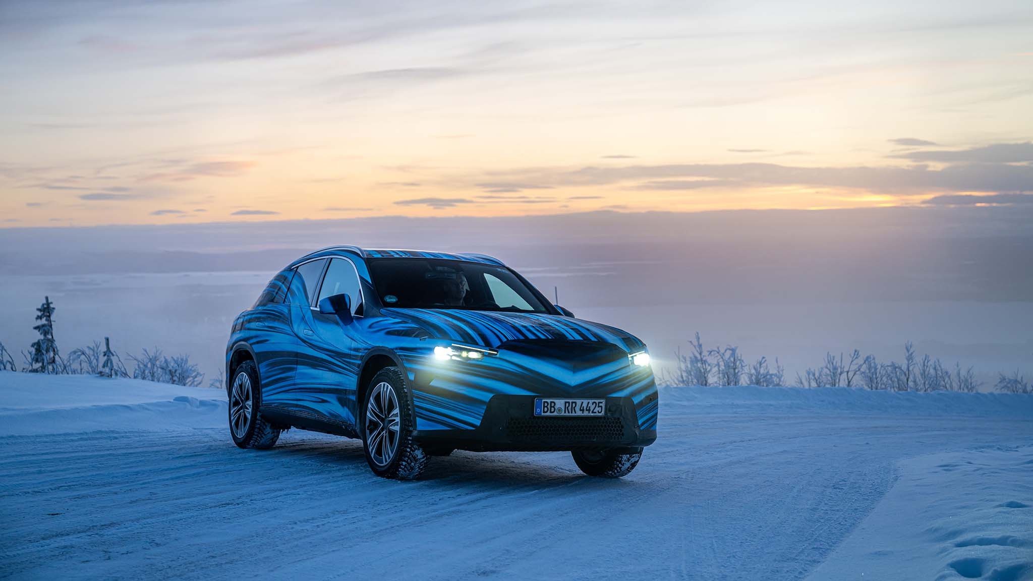 028 mercedes benz glc ev prototype