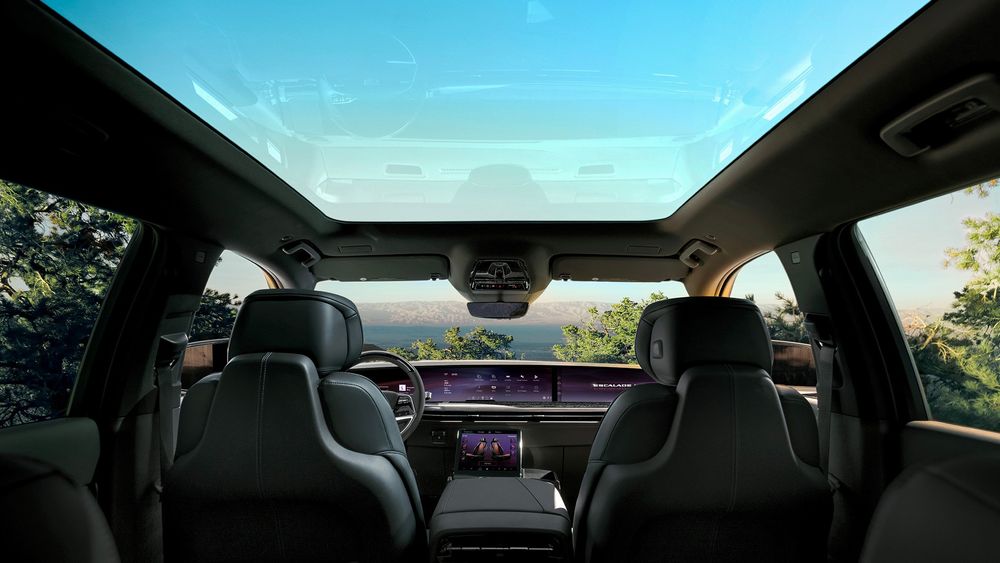 2026 Cadillac Escalade IQL electric luxury SUV 6