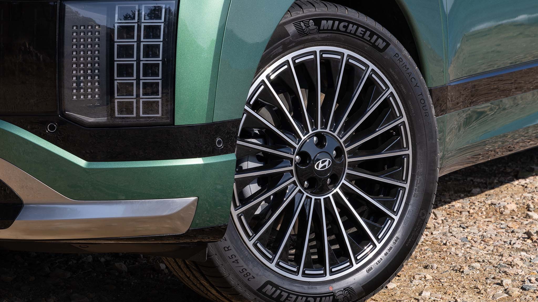 025 2026 hyundai ioniq 9 ev first drive wheel