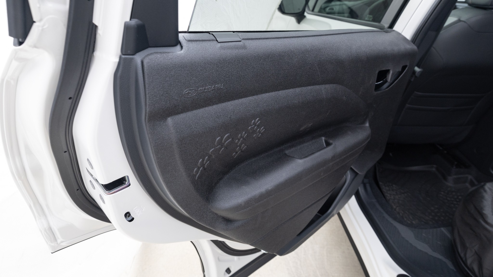 004 2025 Subaru Forester Sport Dog Accessories Door cover