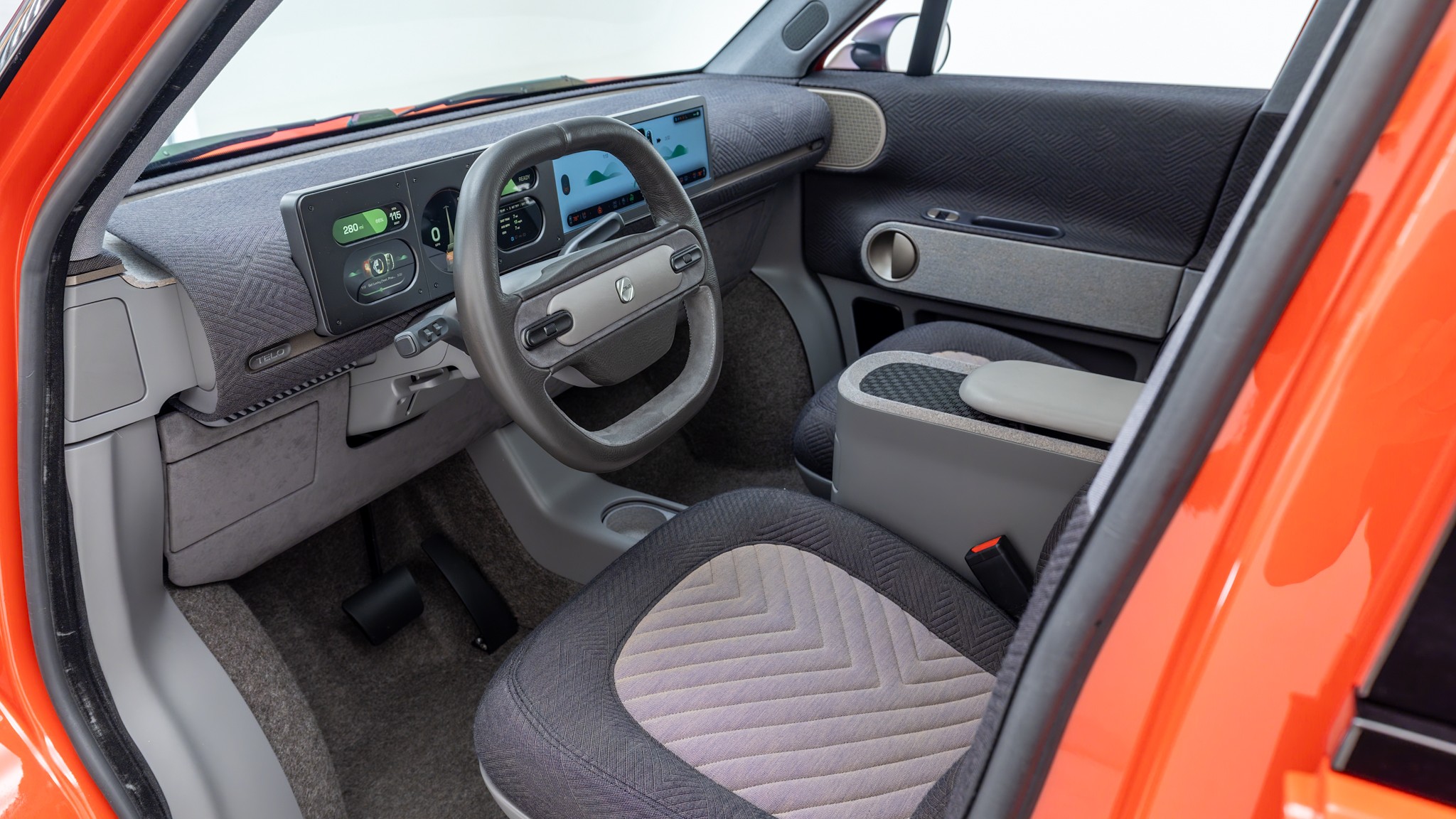 038 2025 TELO Truck Concept