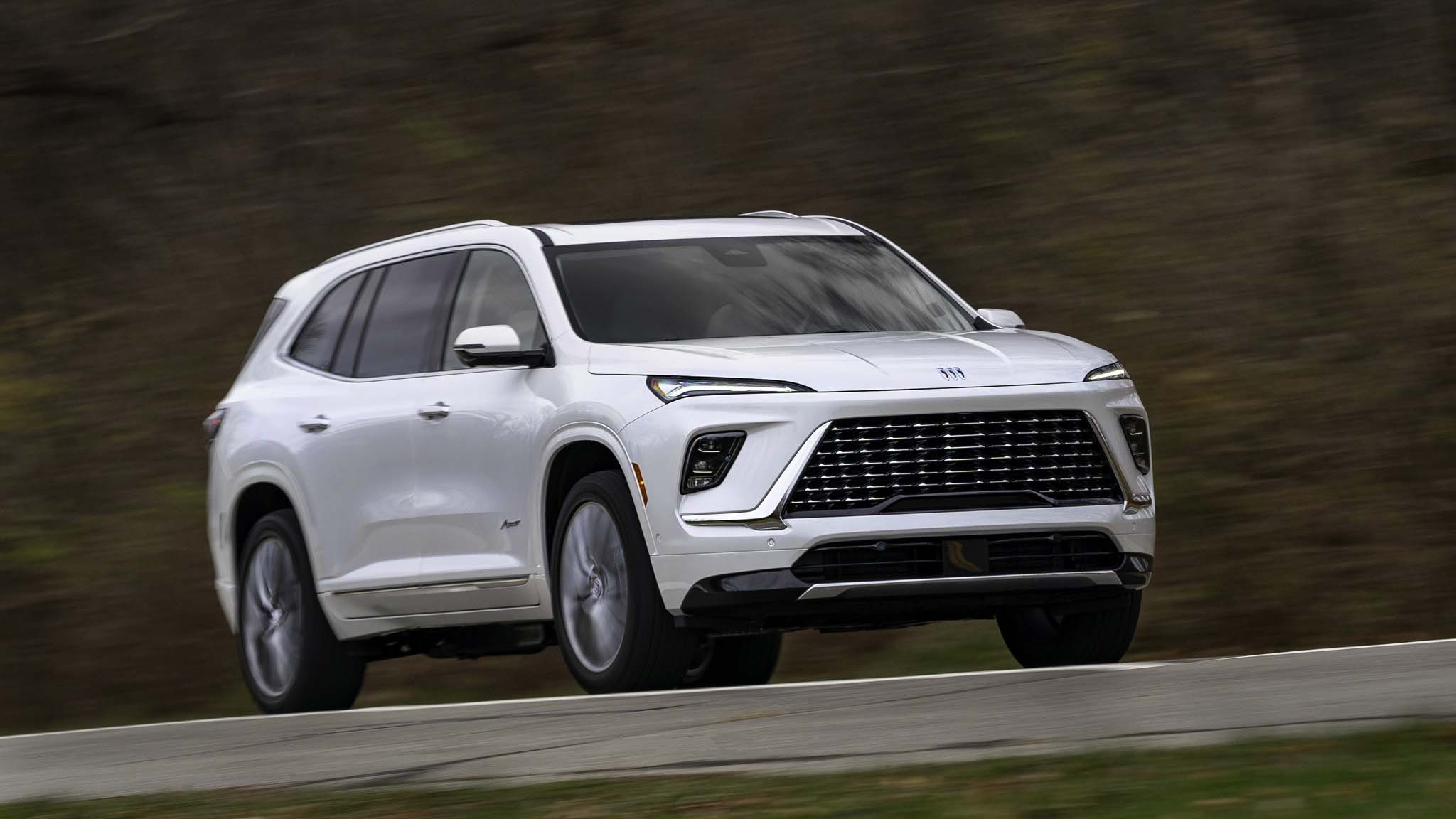 001 2025 Buick Enclave Avenir