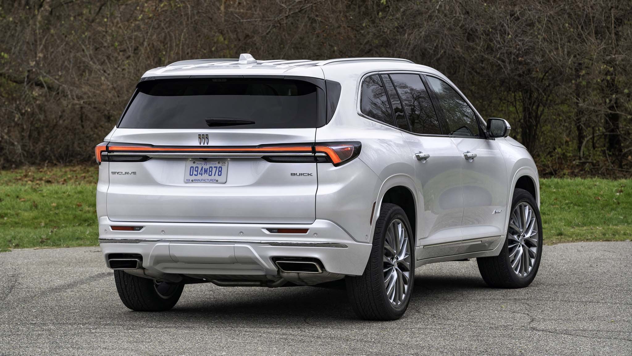 016 2025 Buick Enclave Avenir