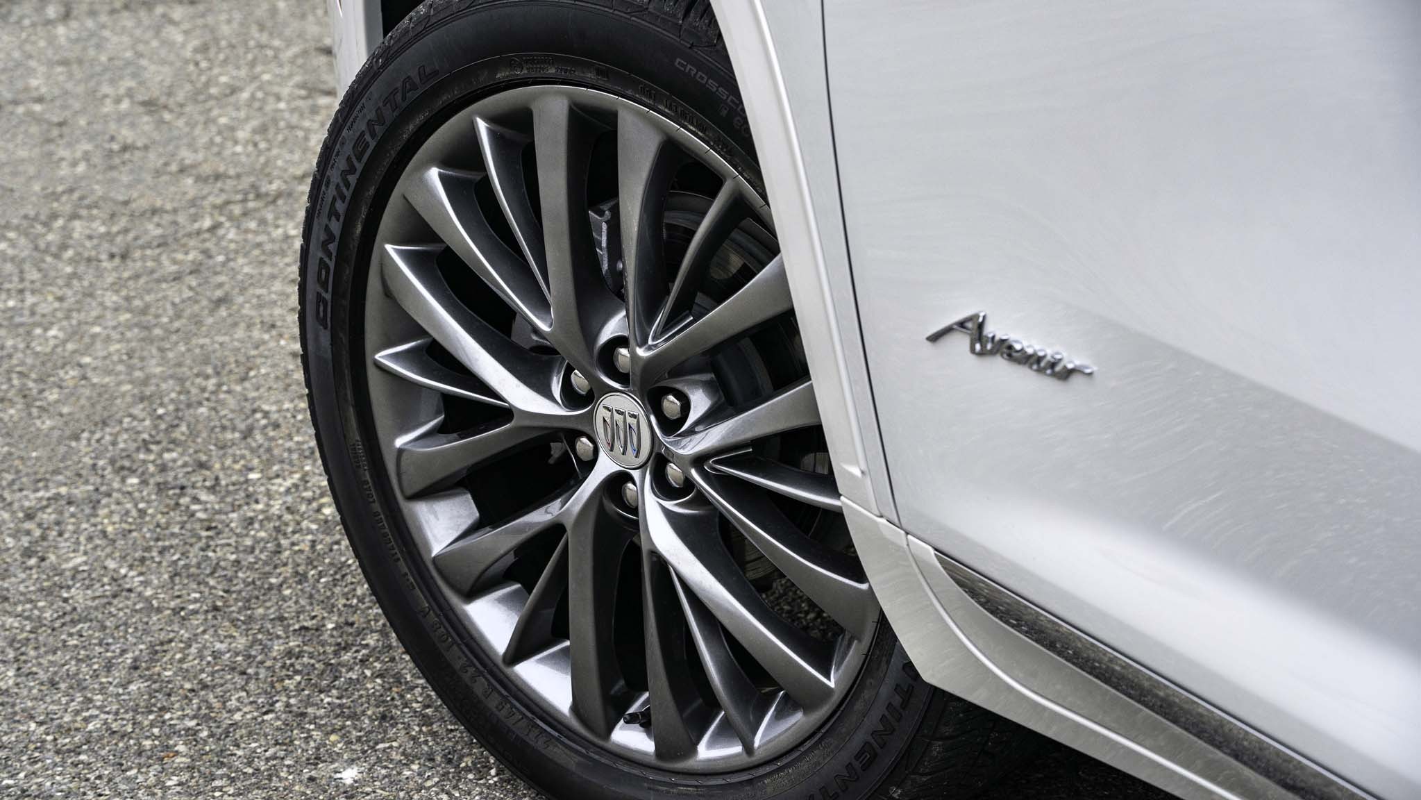 019 2025 Buick Enclave Avenir