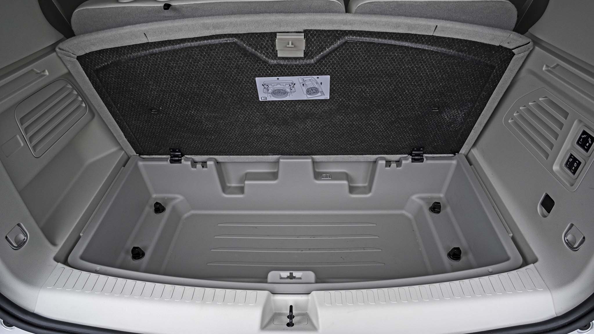 035 2025 Buick Enclave Avenir