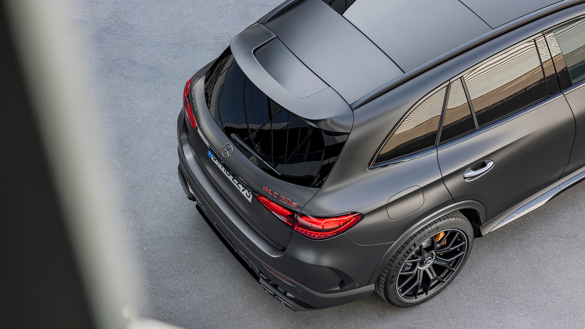 21 2025 Mercedes Benz AMG GLC63 rear view tailight