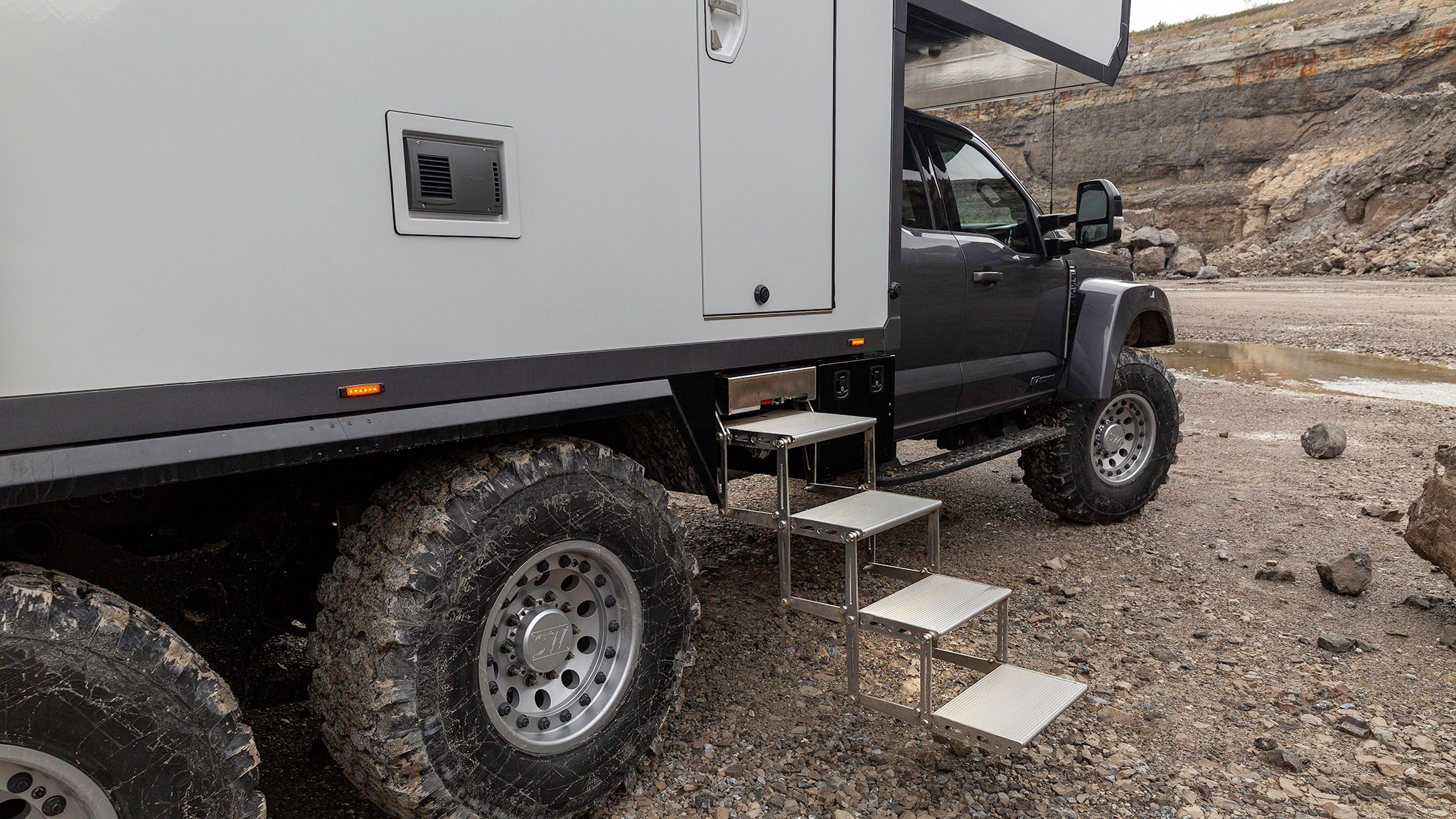 033 2024 Krug Bedrock XT2